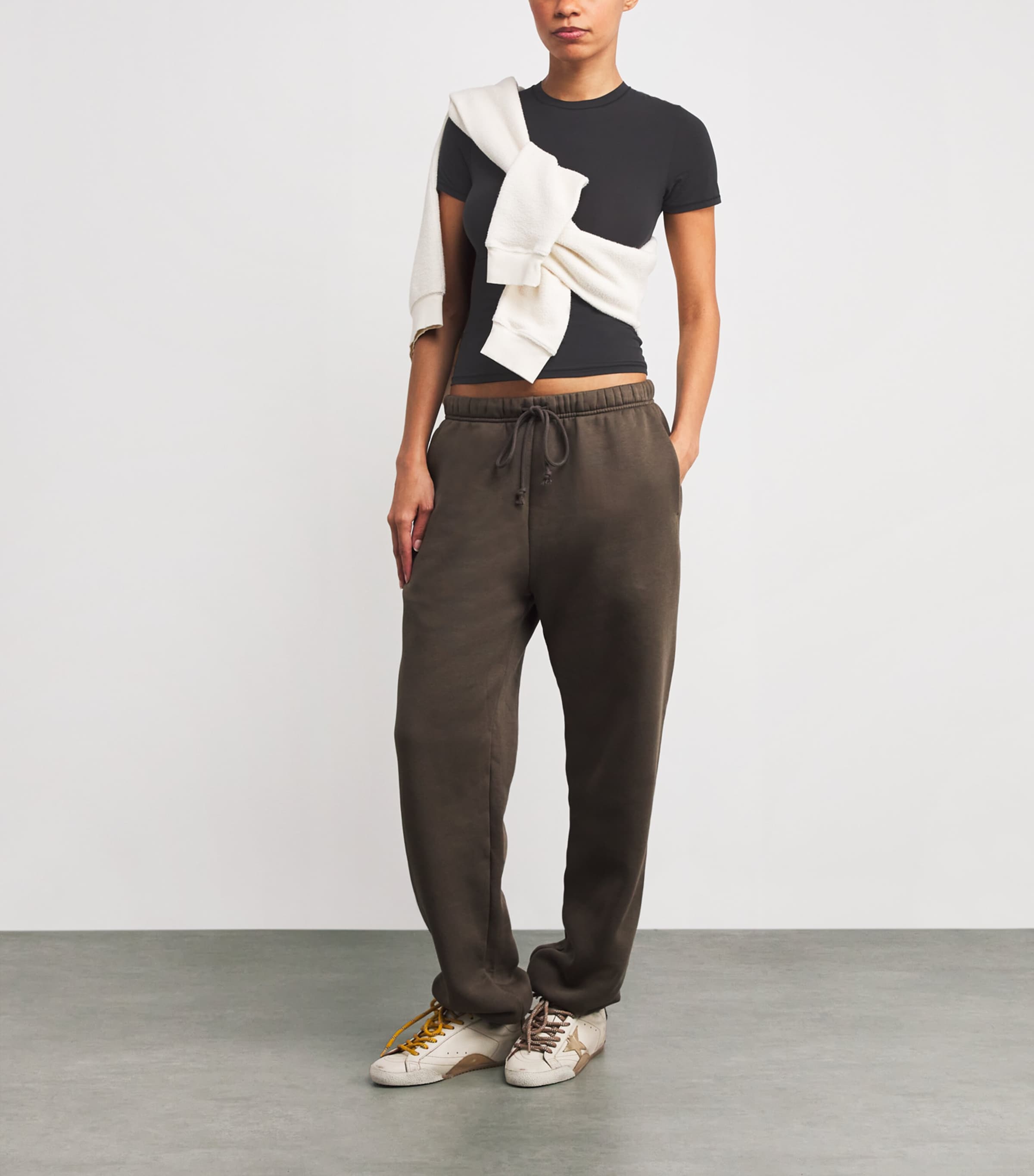 Fits Everybody Short-Sleeve T-Shirt ONYX Image 2