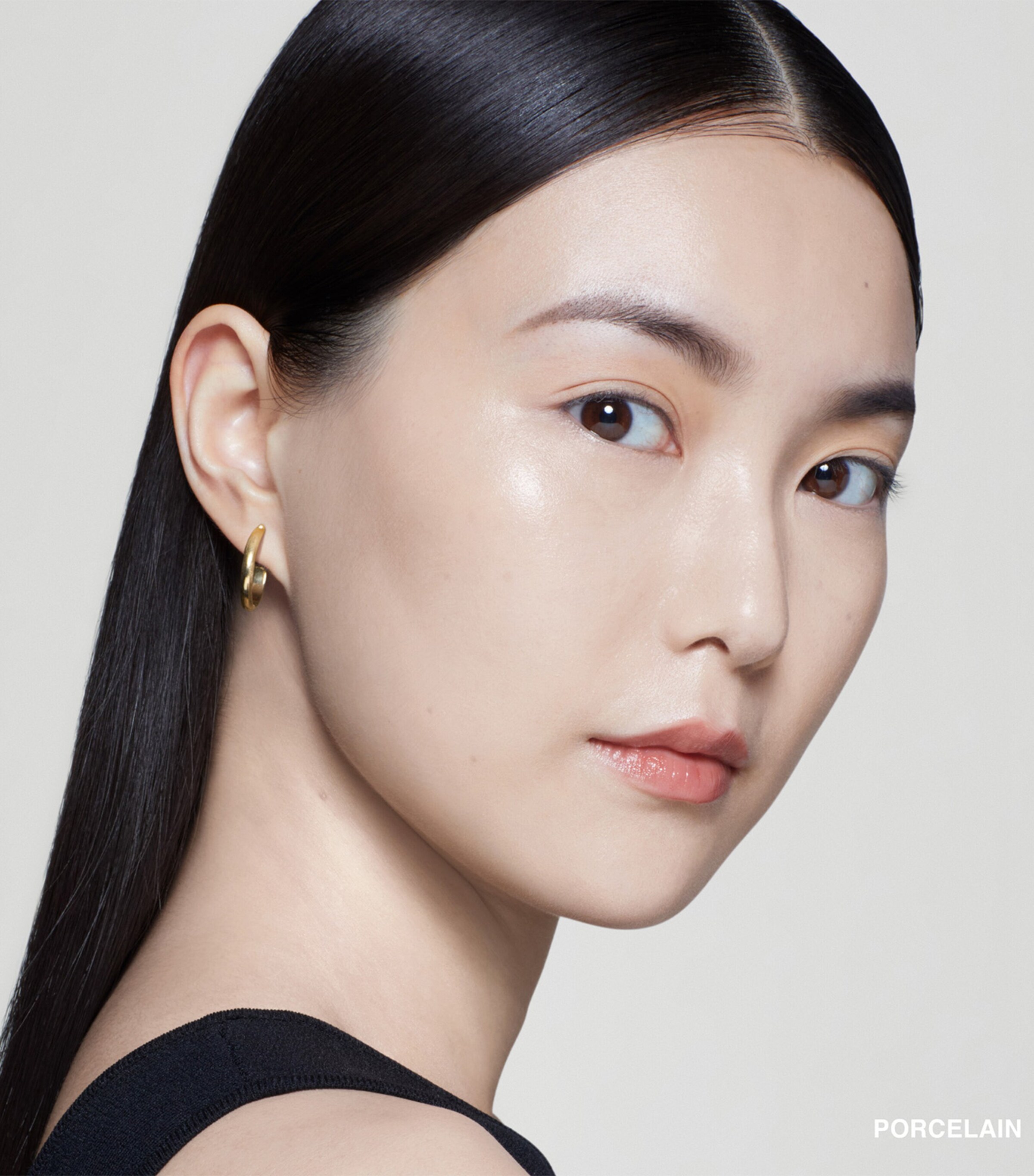 Intensive Serum Foundation SPF 40 - PORCELAIN Image 3