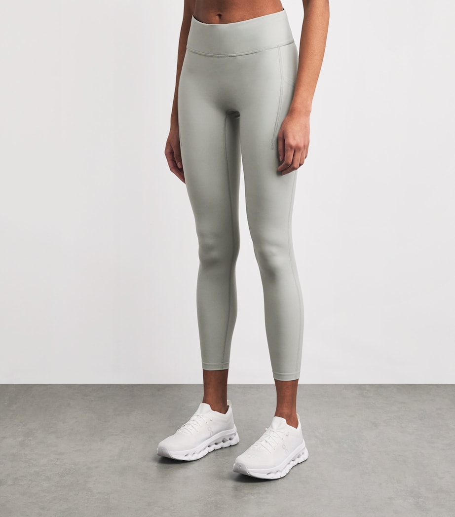 On Womens Performance 7/8 Leggings Grey Image 4