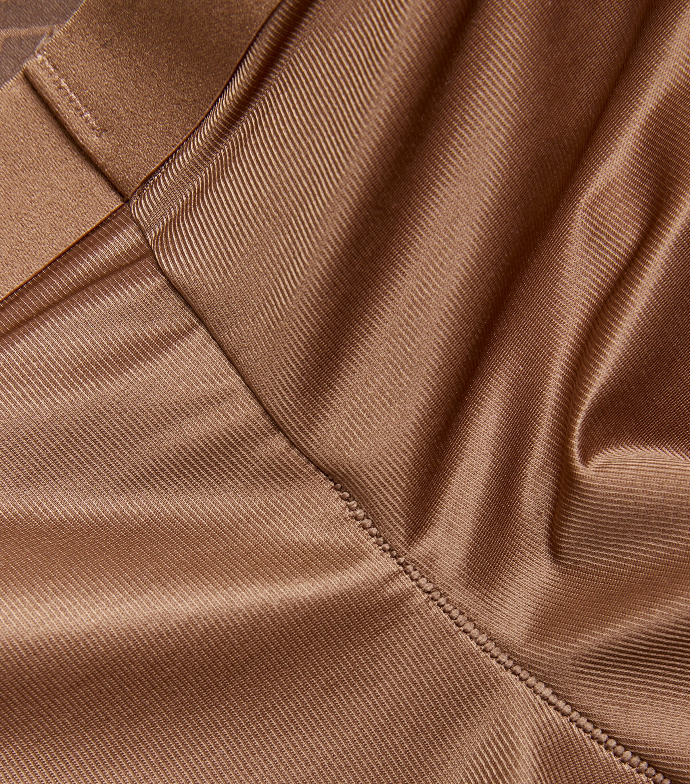 SPANXshape Invisible Girlshort CHESNUT BROWN Image 4