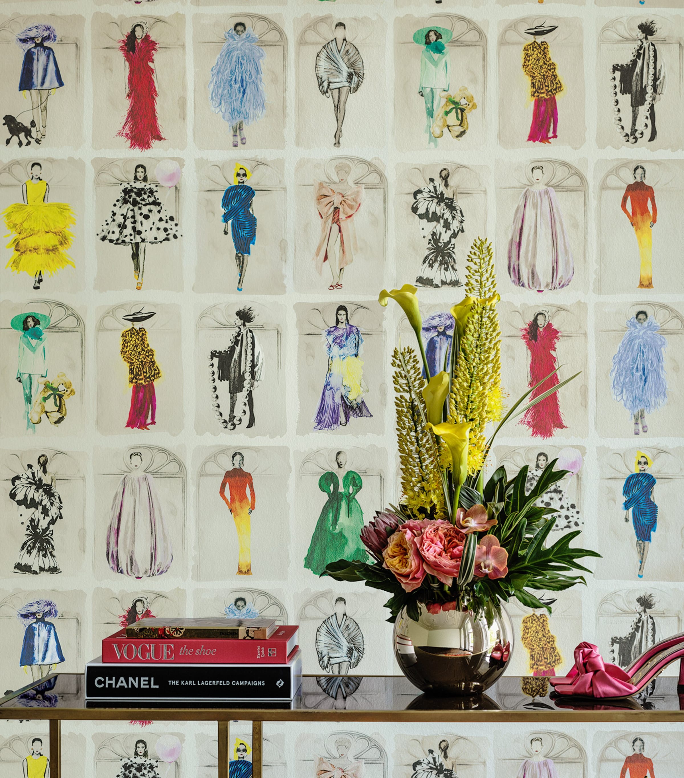 Cole & Son x Harrods Interior Design 175 Anniversary Edition Couture Carousel Window Wallpaper - Bright Multi Pearl Bright Multi Pearl Image 3