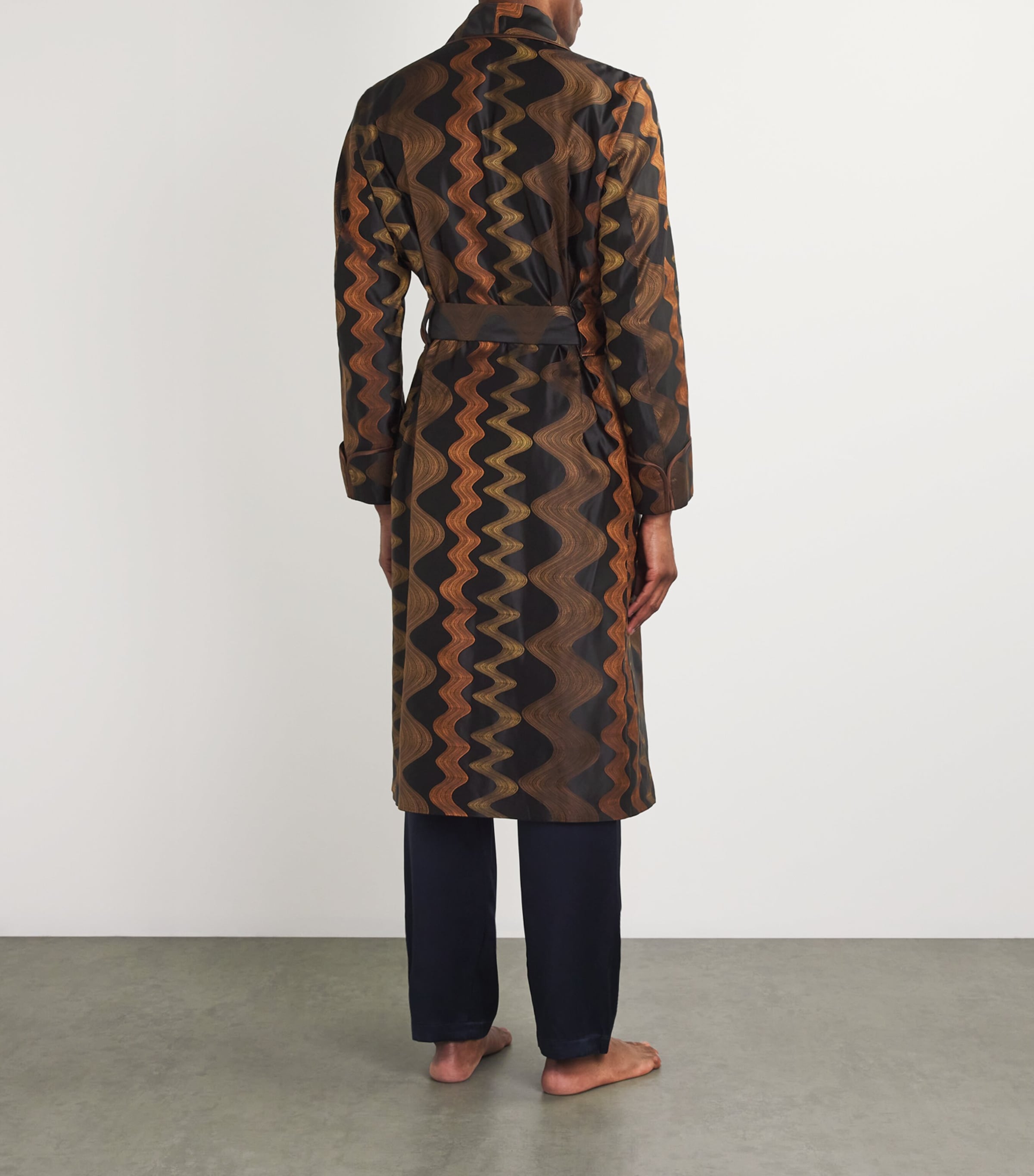 Daniel Hanson Mens Silk Jacquard Robe Image 3