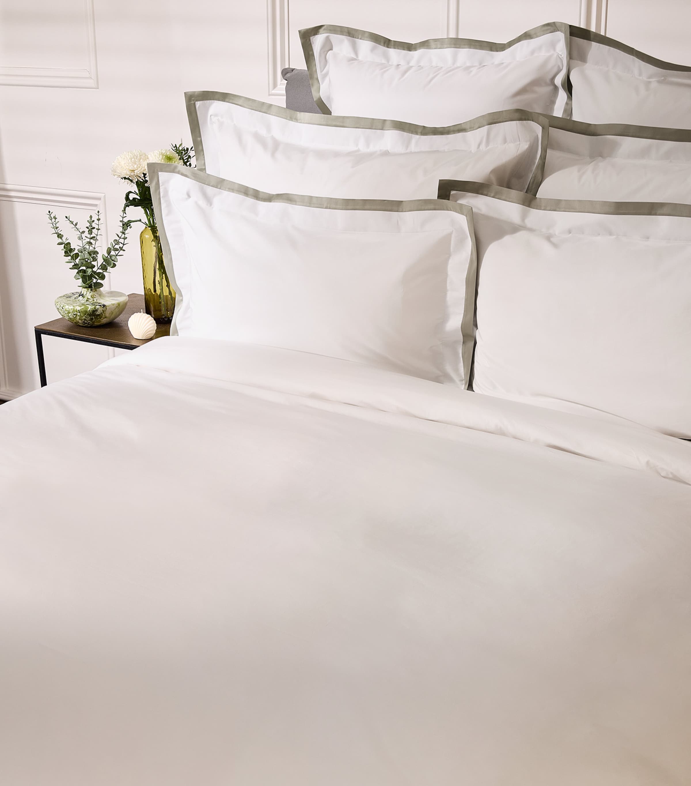 Hella King Duvet Cover (230cm x 220cm) 277 LAUREL Image 3