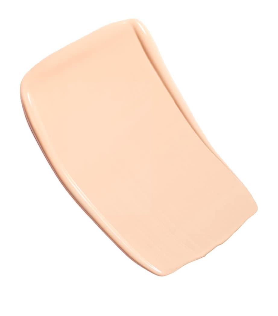N°1 DE CHANEL Revitalizing Foundation NUDE Image 2