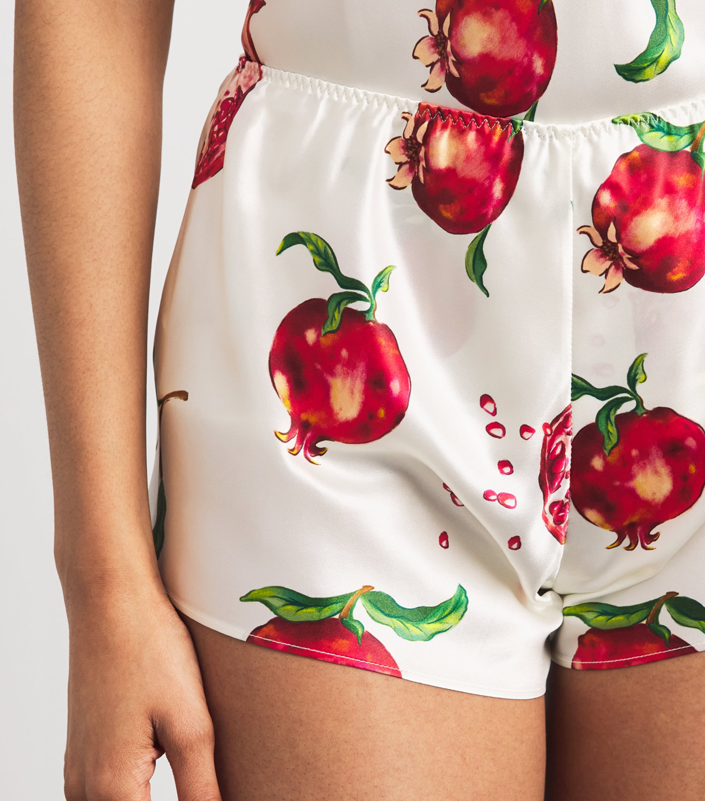 Olivia von Halle Womens Silk Pomegranate Bella Pyjama Set Allegra Image 3