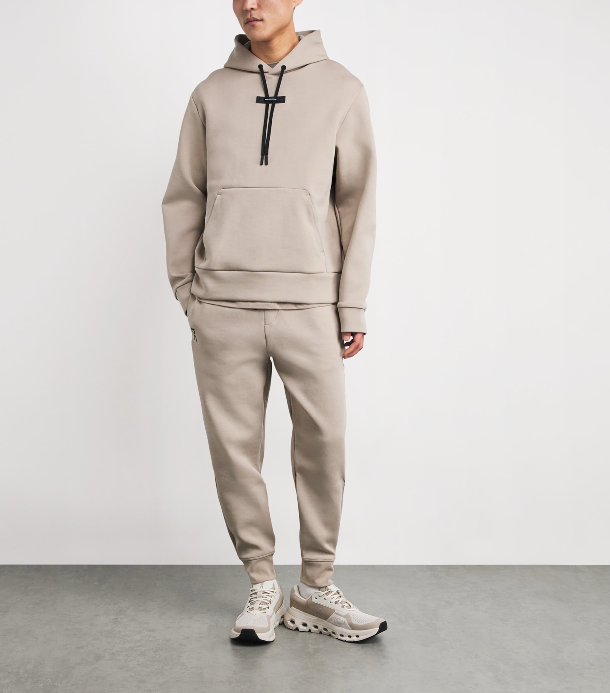 Focus Tech Hoodie DESERT Image 2