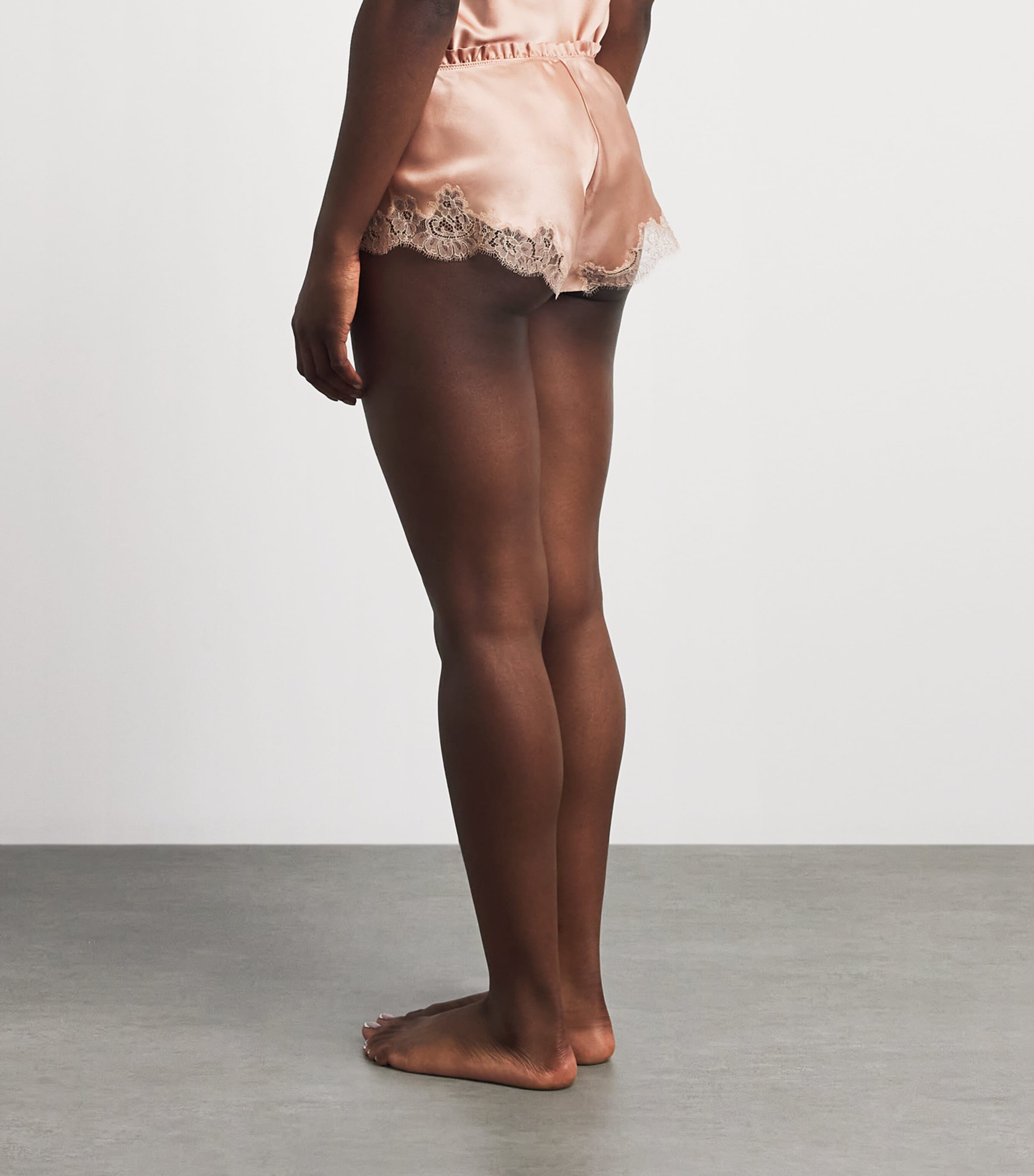 Carine Gilson Womens Silk Cérès Pyjama Shorts Beige Vision Image 5