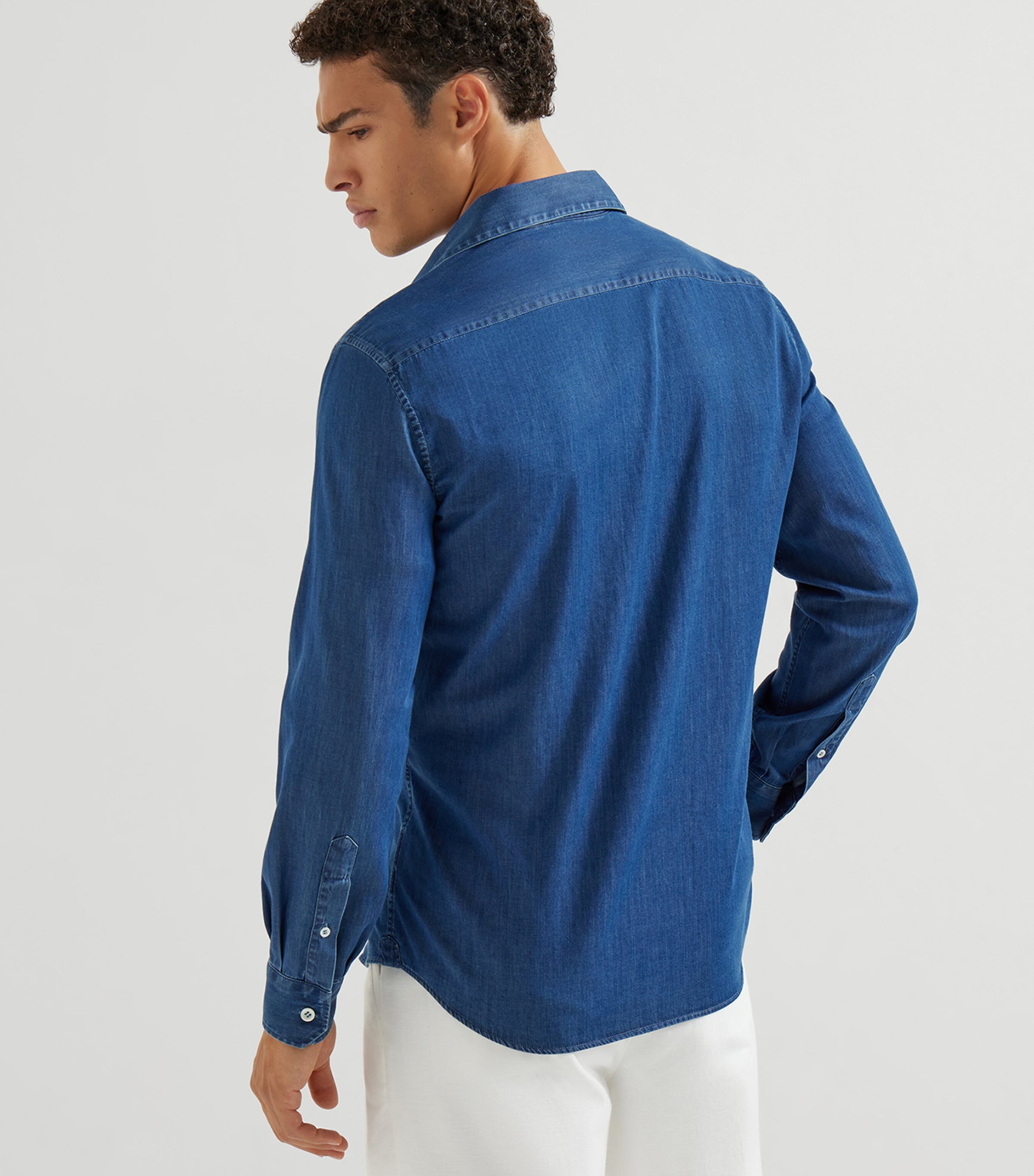 Brunello Cucinelli Mens Denim Easy-Fit Shirt Image 4