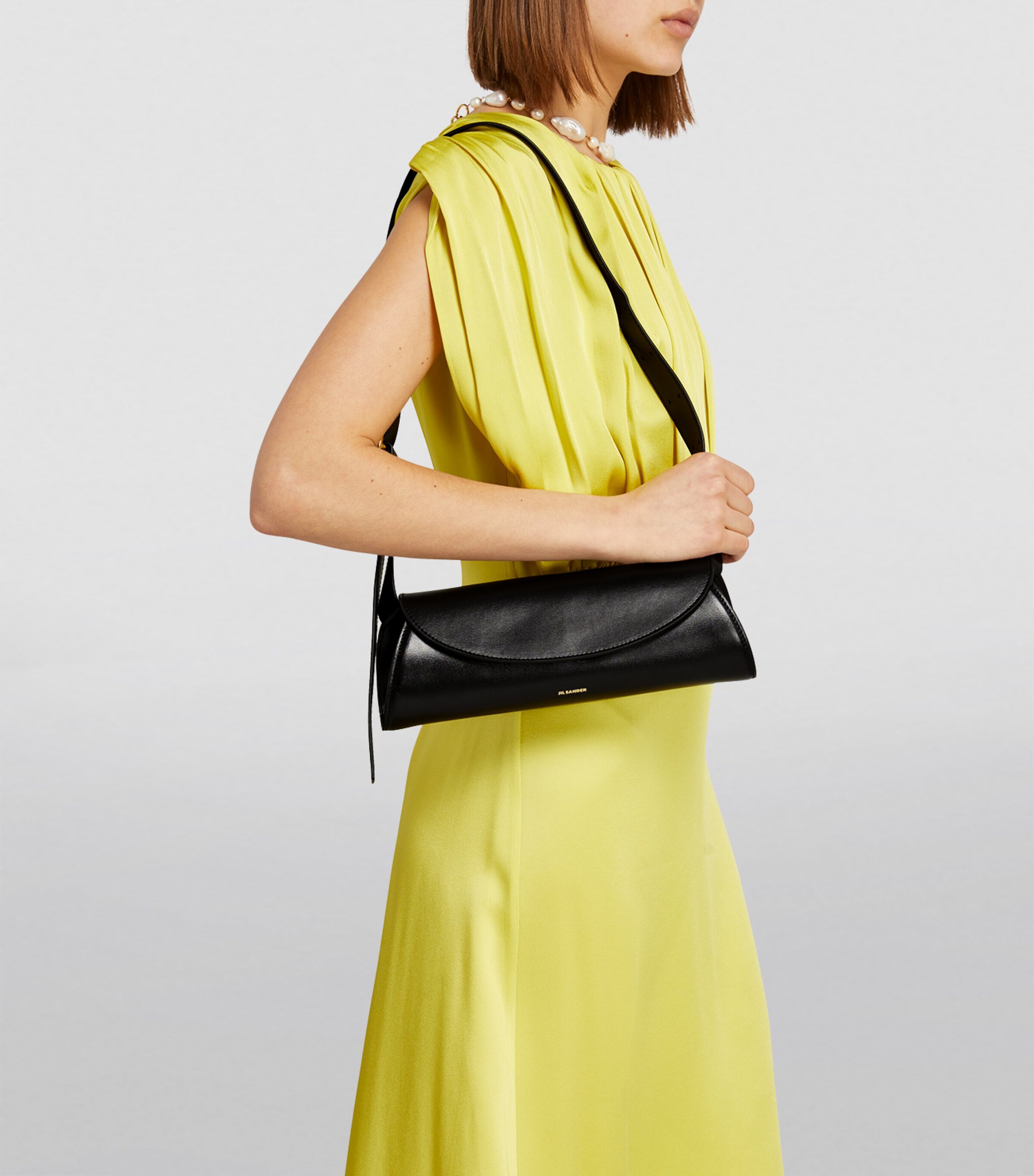 ショルダーバッグ・ポシェット JIL SANDER  Cannolo leather shoulder bag Jil Sander Leather Cannolo Shoulder Bag | Harrods US