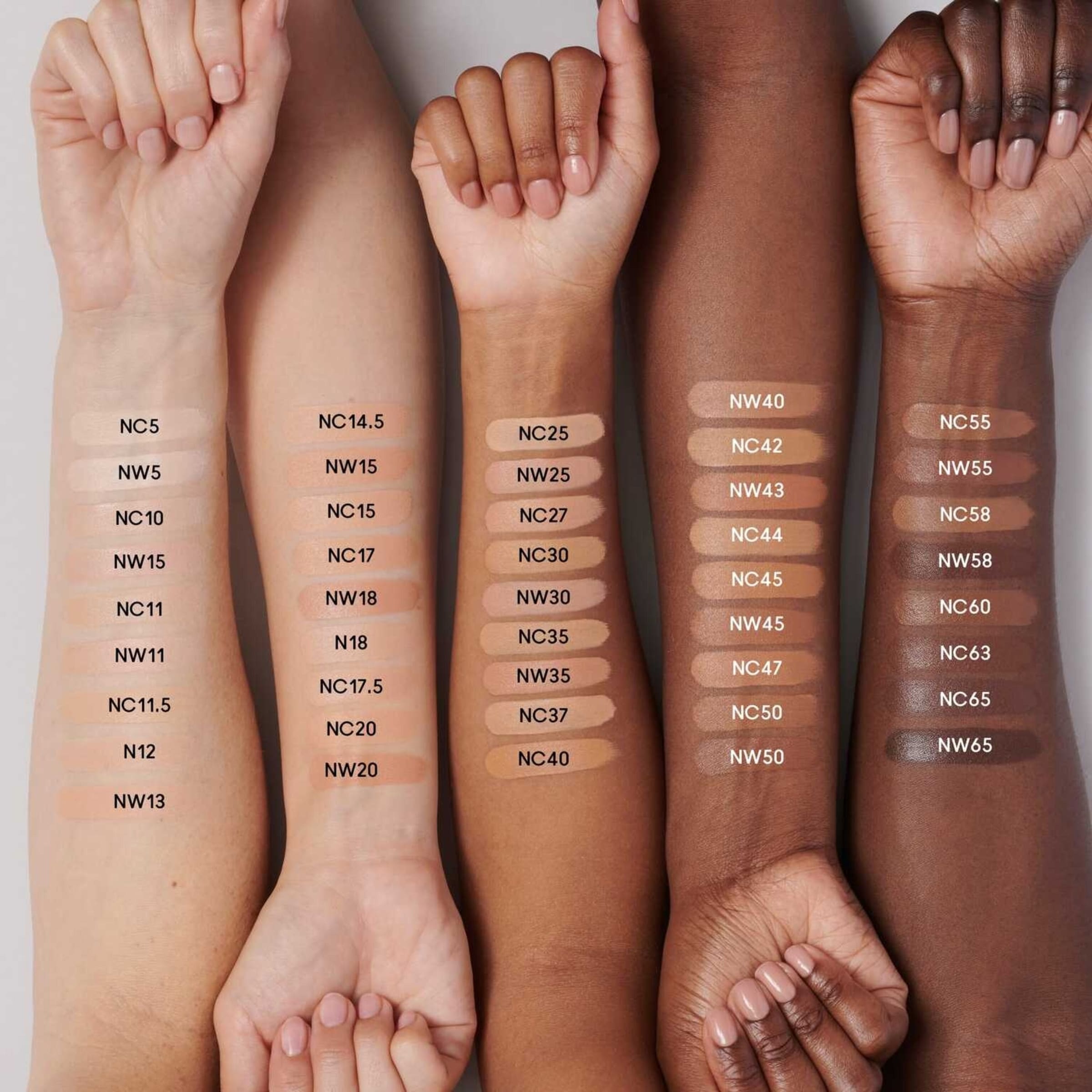 MAC Studio Radiance 24HR Luminous Lift Concealer Image 3