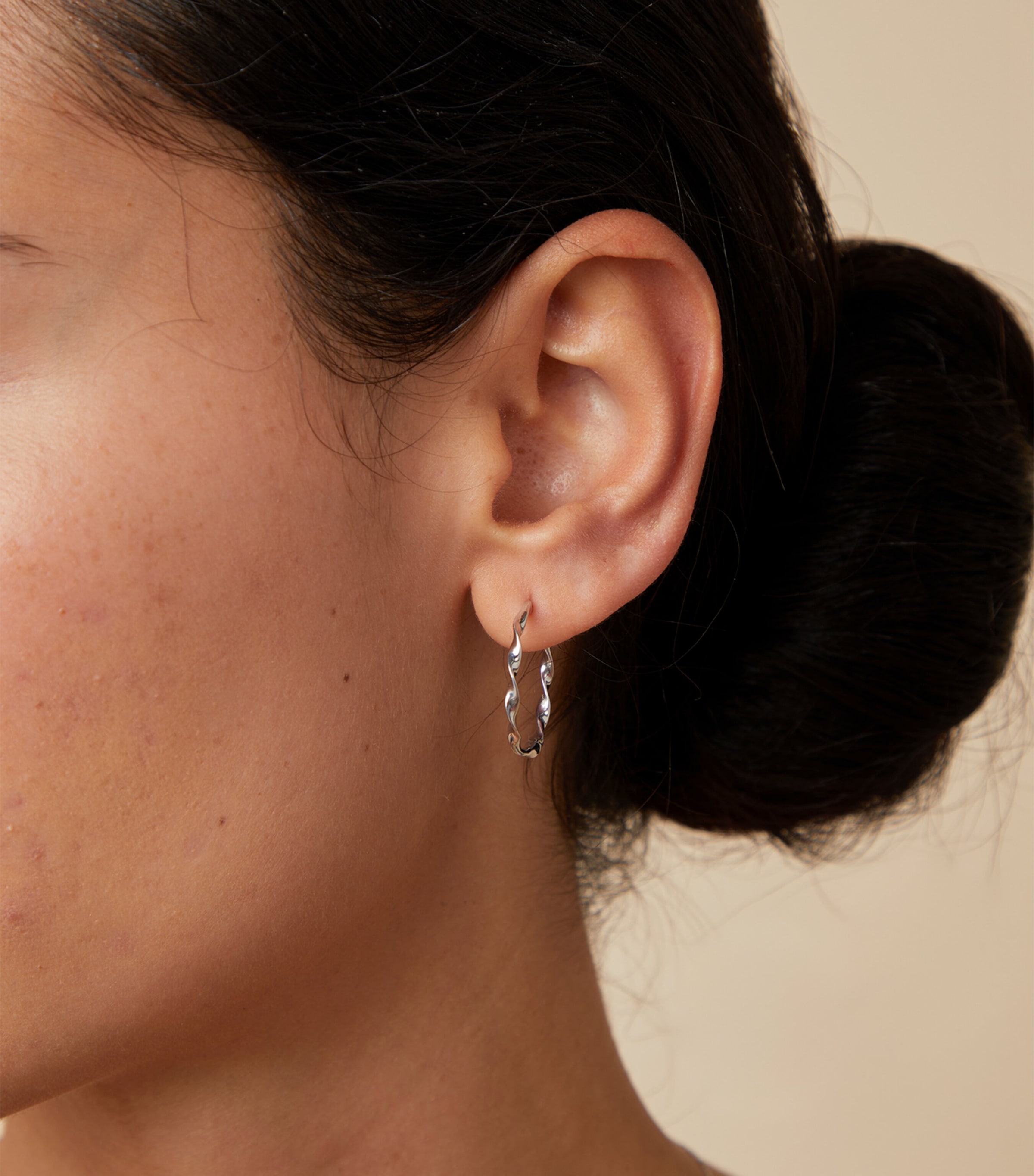 Astrid & Miyu Large White Gold Twist Hoop Earrings White Gold Image 2