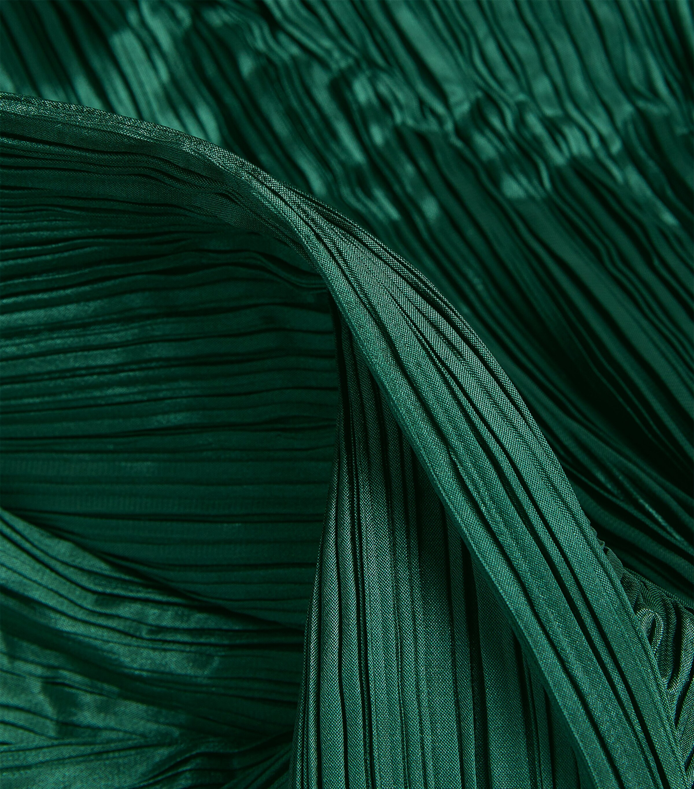 Pleats Please Issey Miyake Green Basics Madame-T Stole | Harrods SA