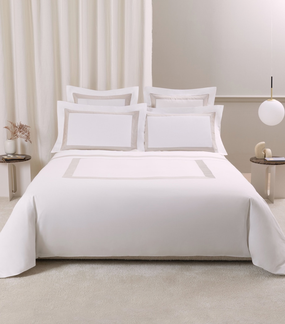 Frette Cotton Breeze Border Square Pillowcase (65cm x 65cm) Milk/greige Image 5