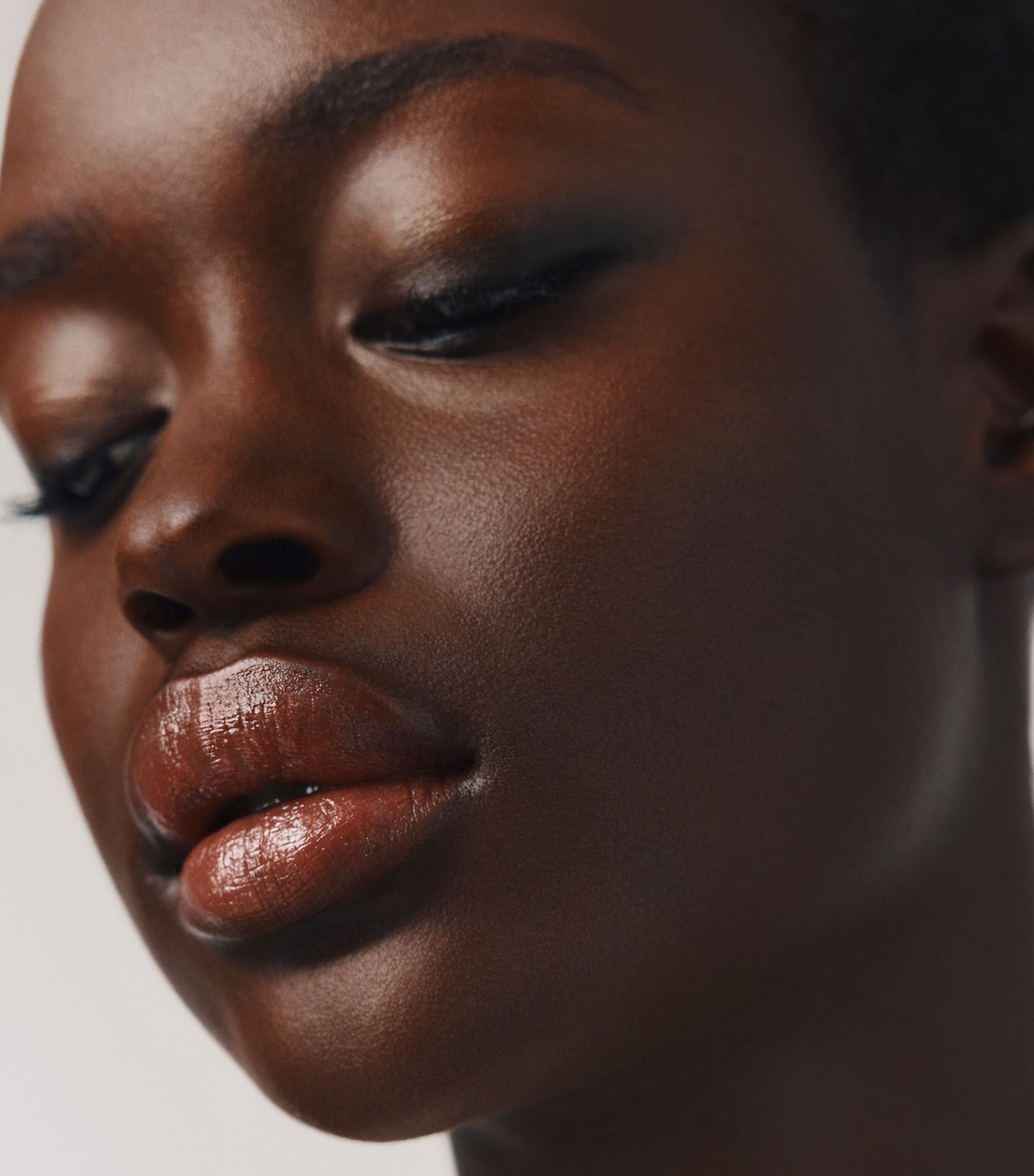 Silky Lipstick Shine - Refill BRUN D'AMBRE Image 4