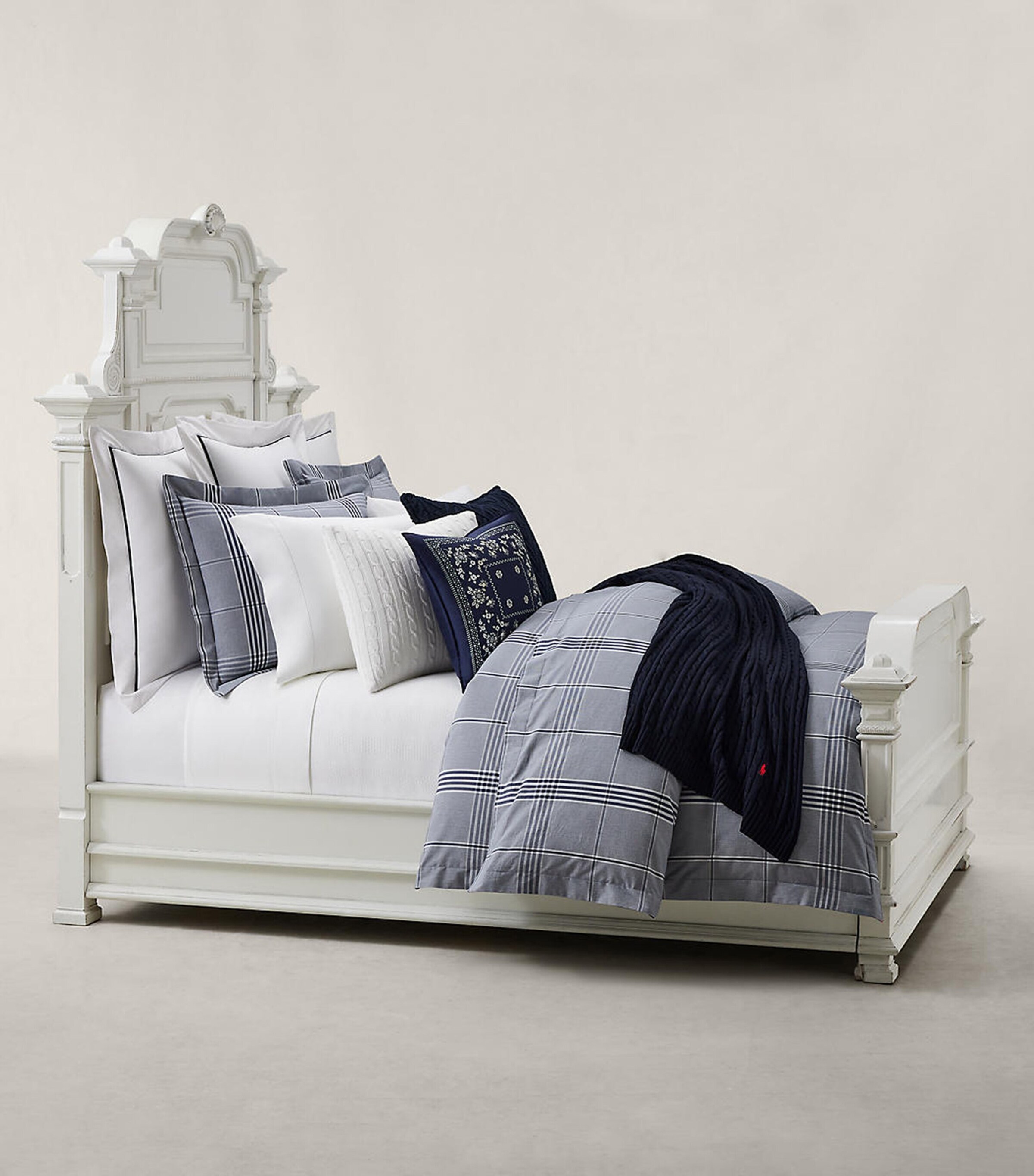 Ralph Lauren Home Cotton August Super King Duvet Cover (220cm x 260cm) Navy Image 2