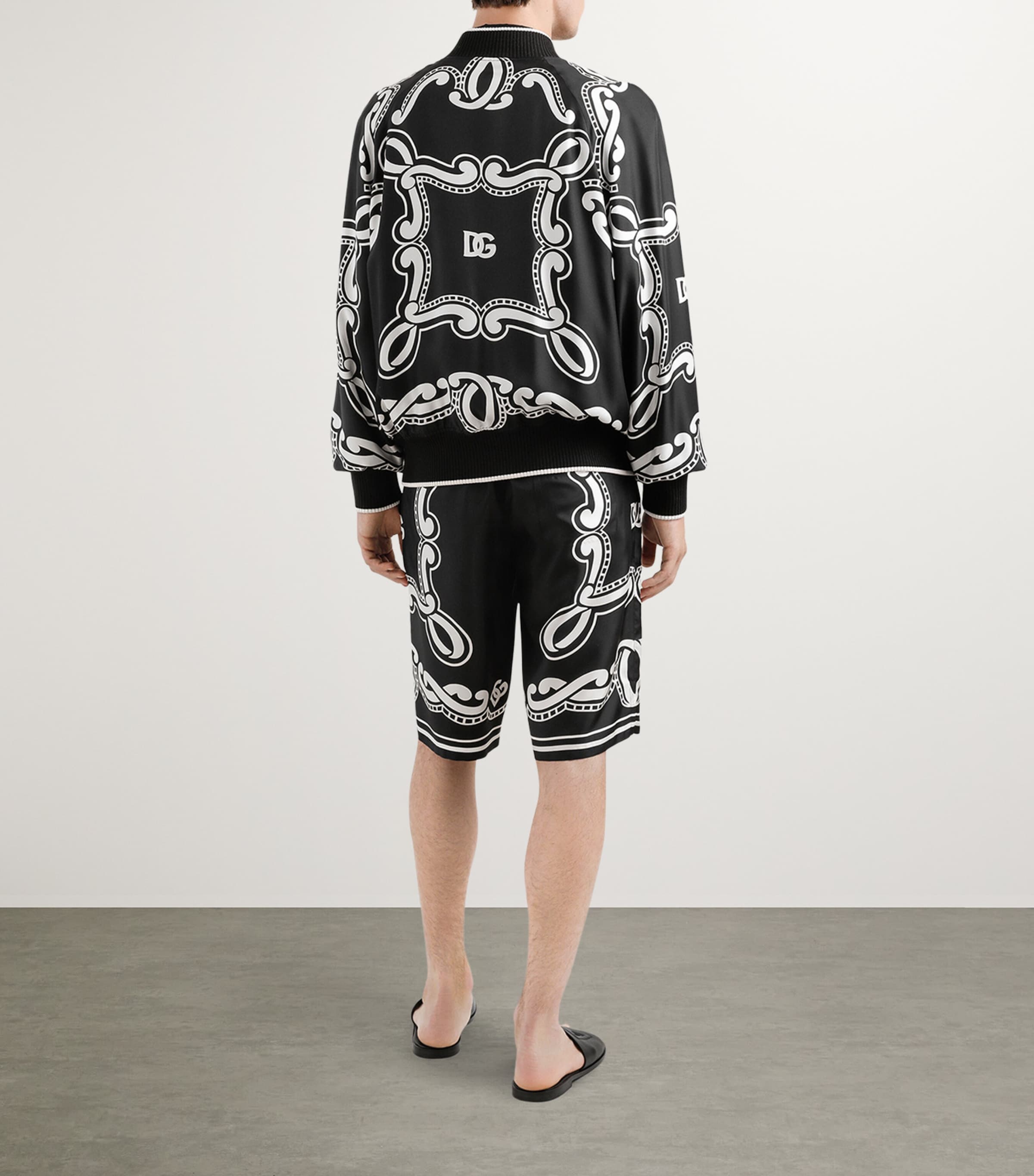 ショーツ DOLCE & GABBANA PRINTED STRETCH SILK SHORTS Dolce & Gabbana Silk Graphic Print Shorts | Harrods US