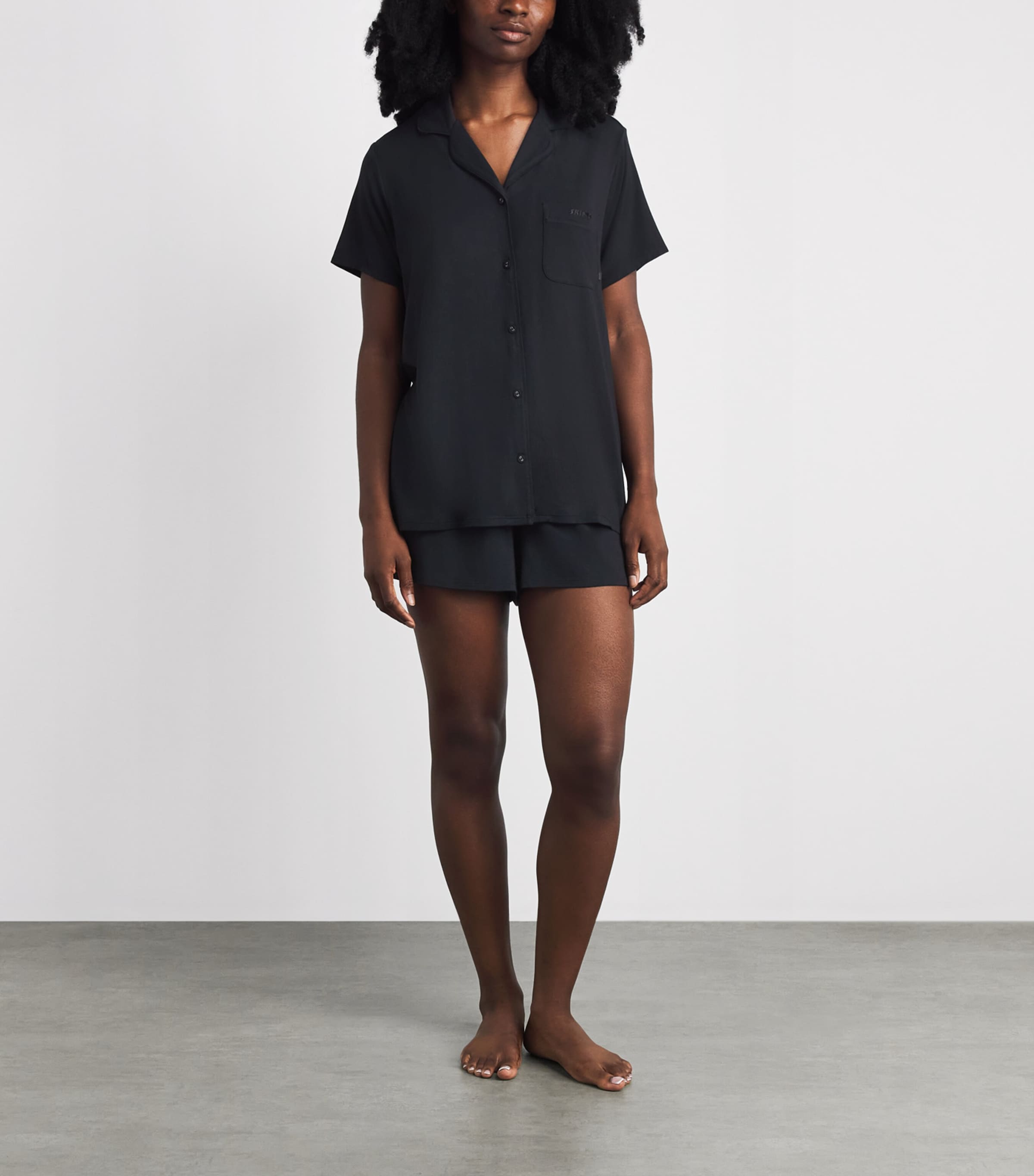 Skims Womens Sleep Short-Sleeve Pyjama Set Onyx Image 2