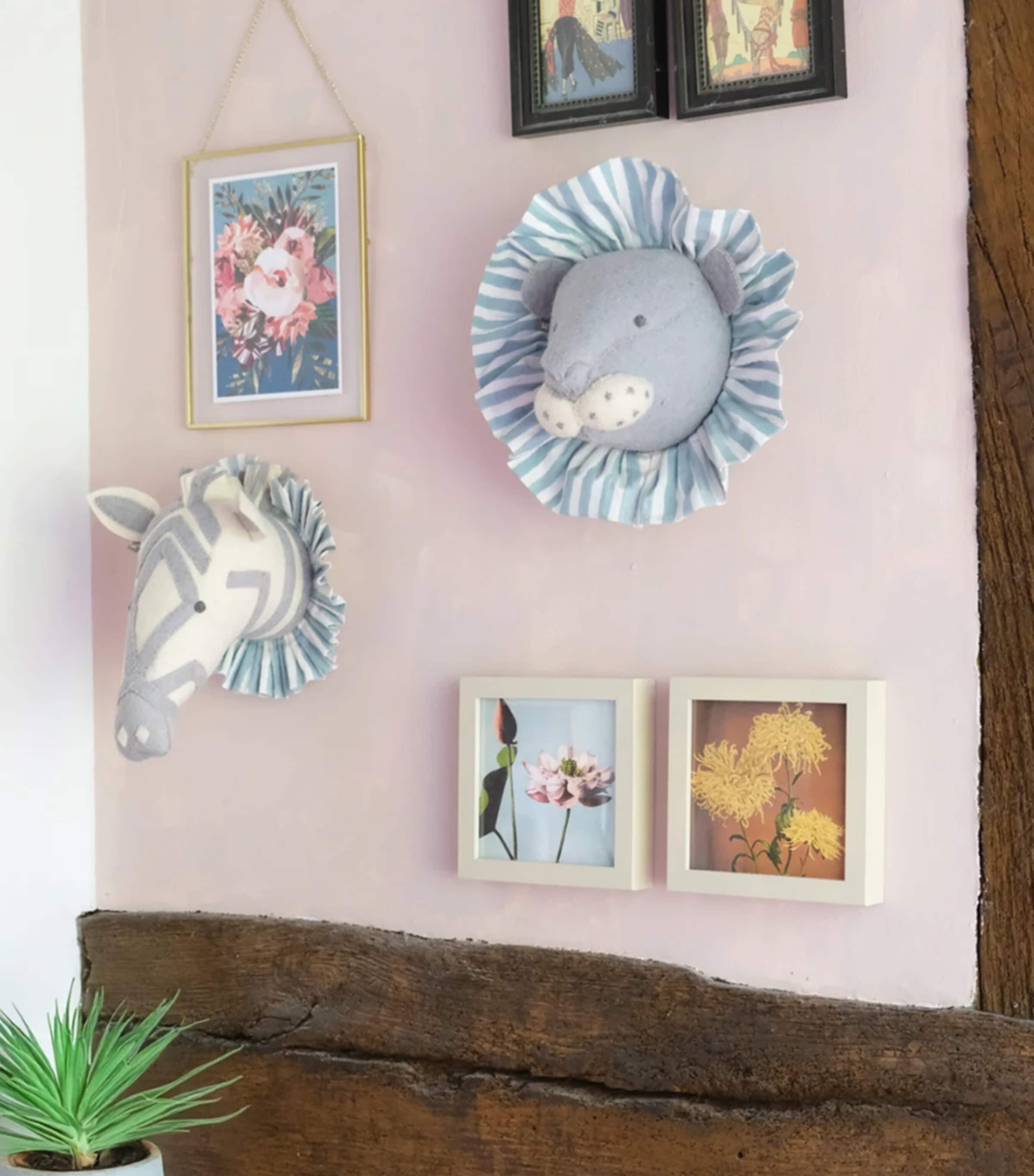 Vintage Ruff Lion Head Decoration (45cm) BLUE Image 6