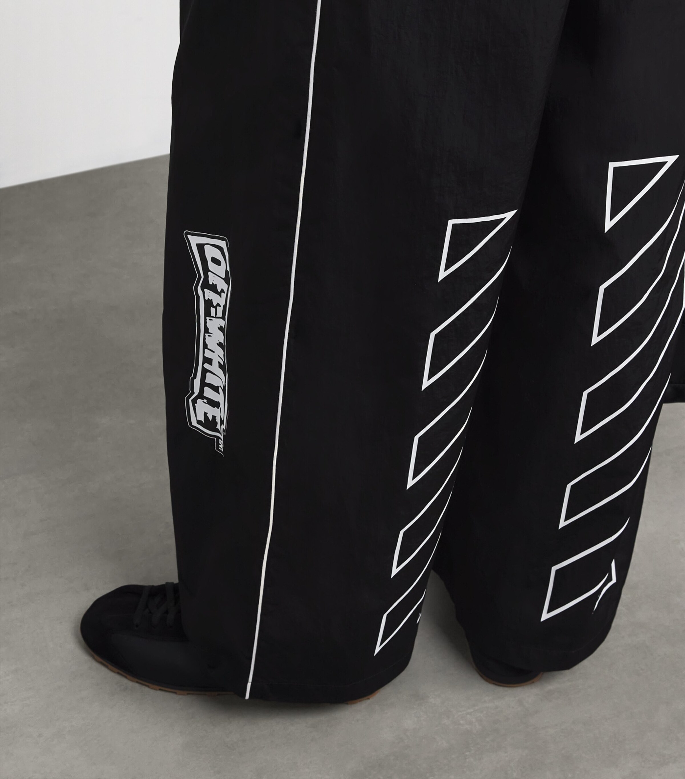 Logo Print Trackpants BLACK-WHITE Image 6