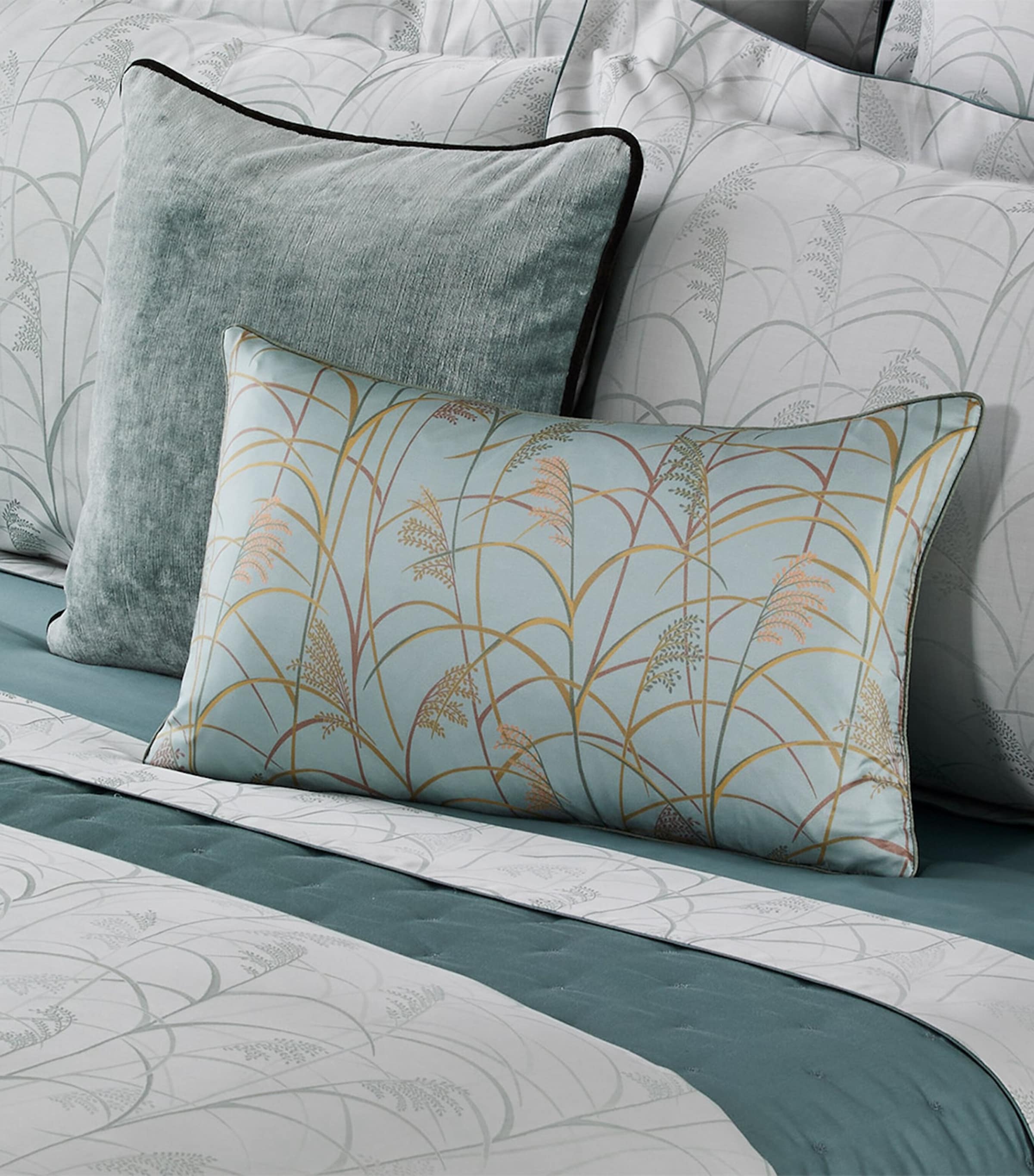 Graminée Rectangular Cushion Cover (33cm x 57cm) MULTICOLOURED Image 2