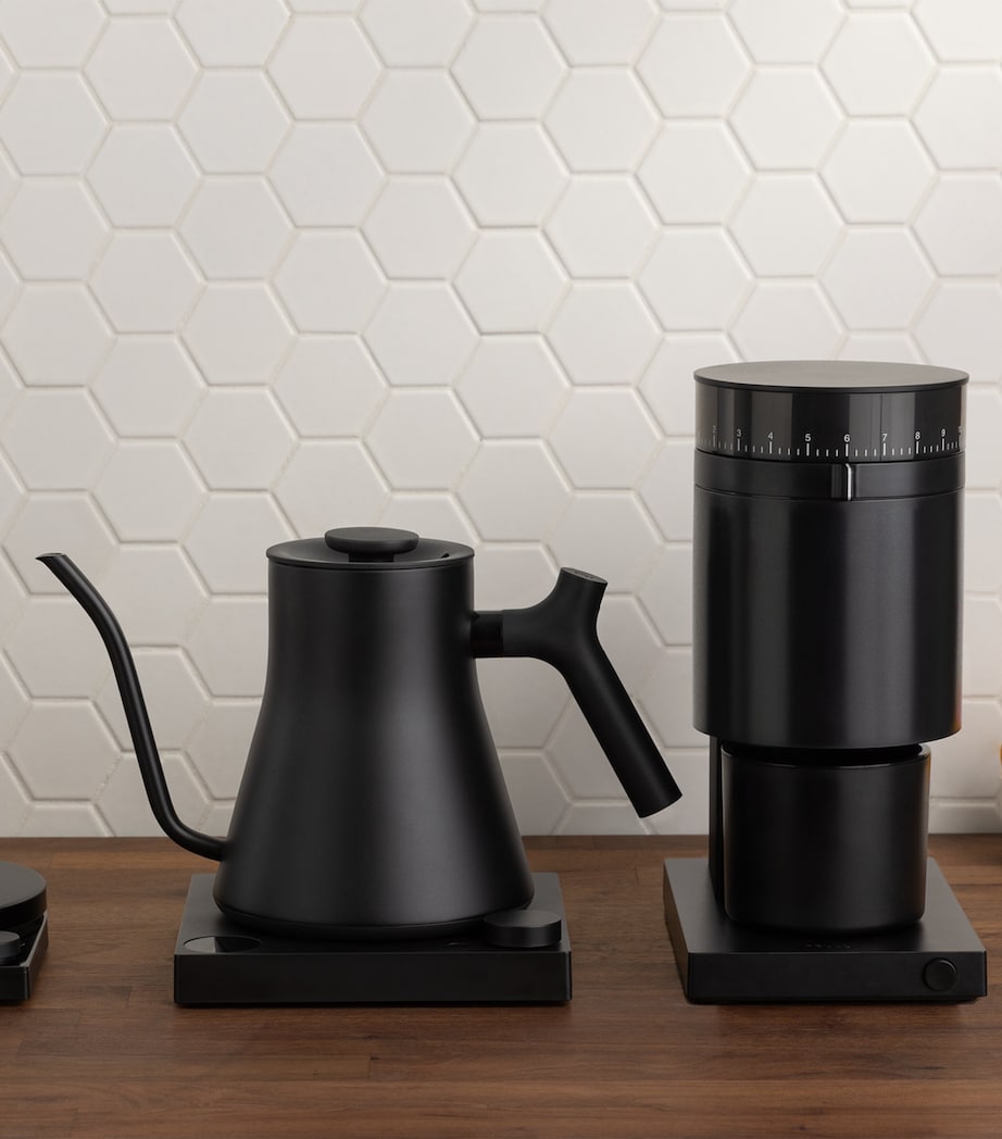 Opus Conical Burr All Purpose Coffee Grinder BLACK Image 9