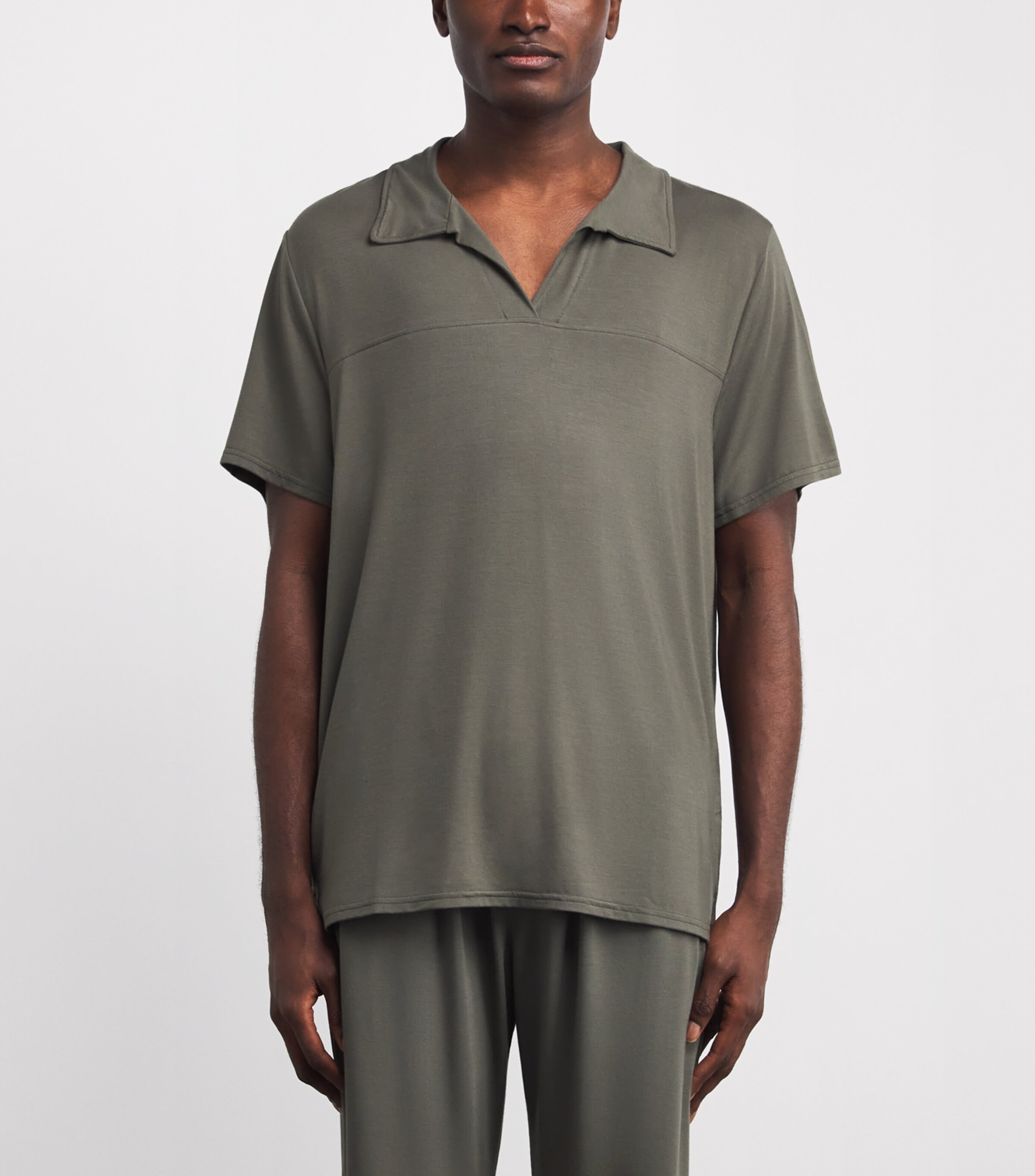 Open-Collar Lounge Top CHA CHARRED GREEN Image 3