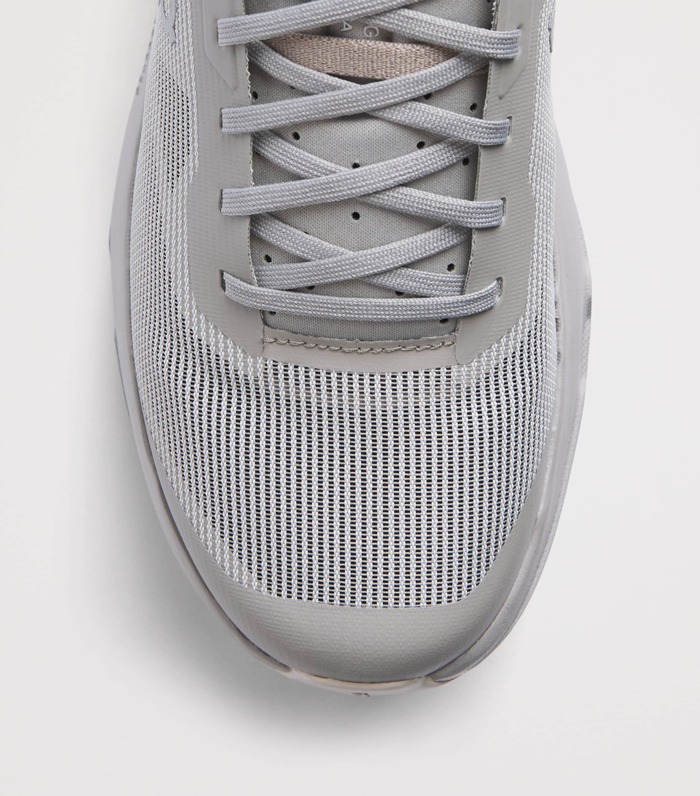 On Mens Cloudvista 3 Trainers Fog | Pearl Image 6