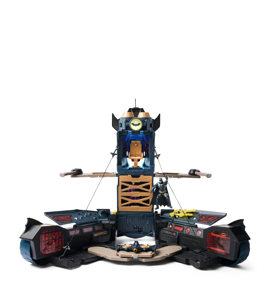Ultimate Transforming Batmobile Playset MULTI Image 4