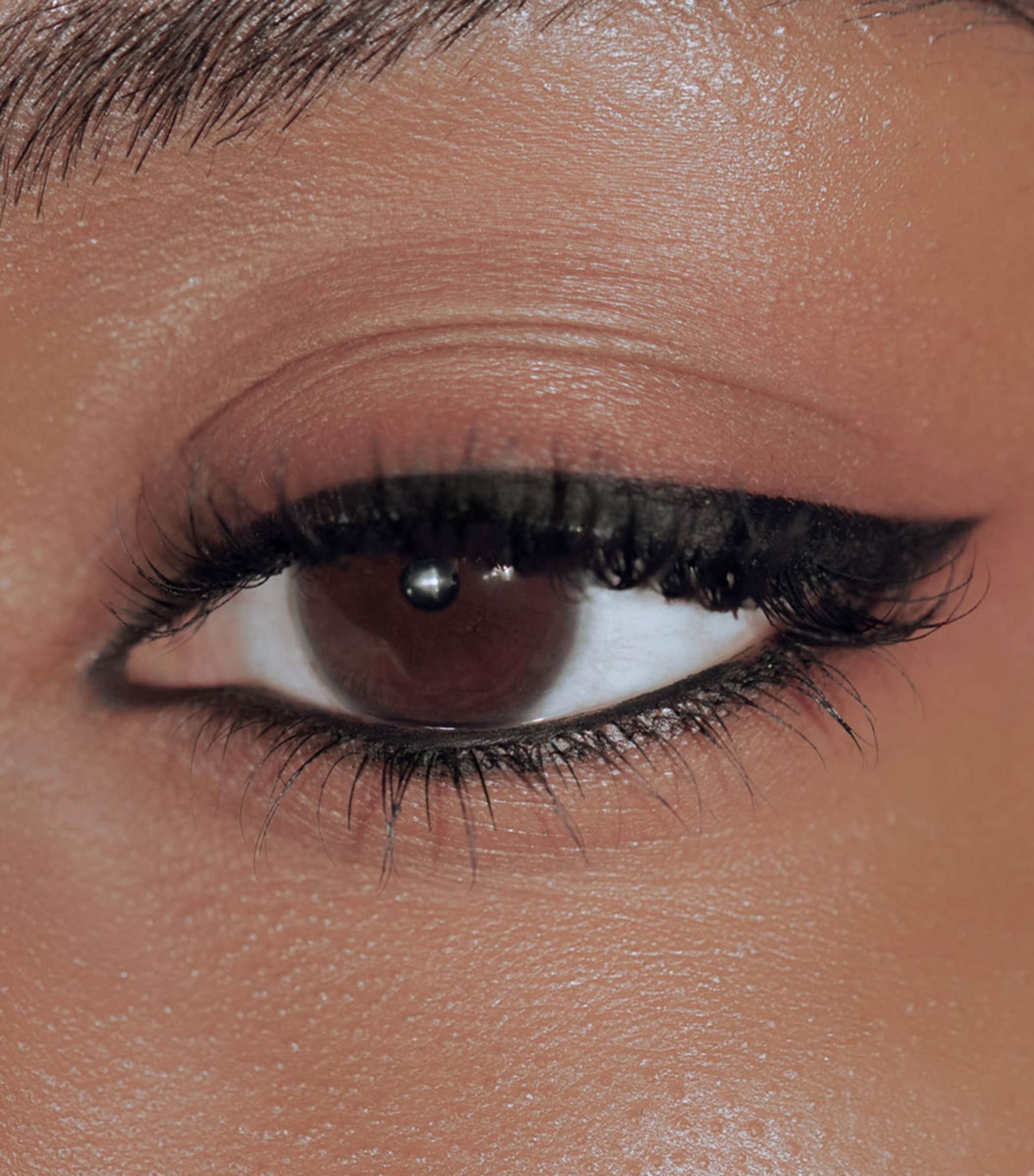 Satin Kajal Eyeliner BLACK Image 2