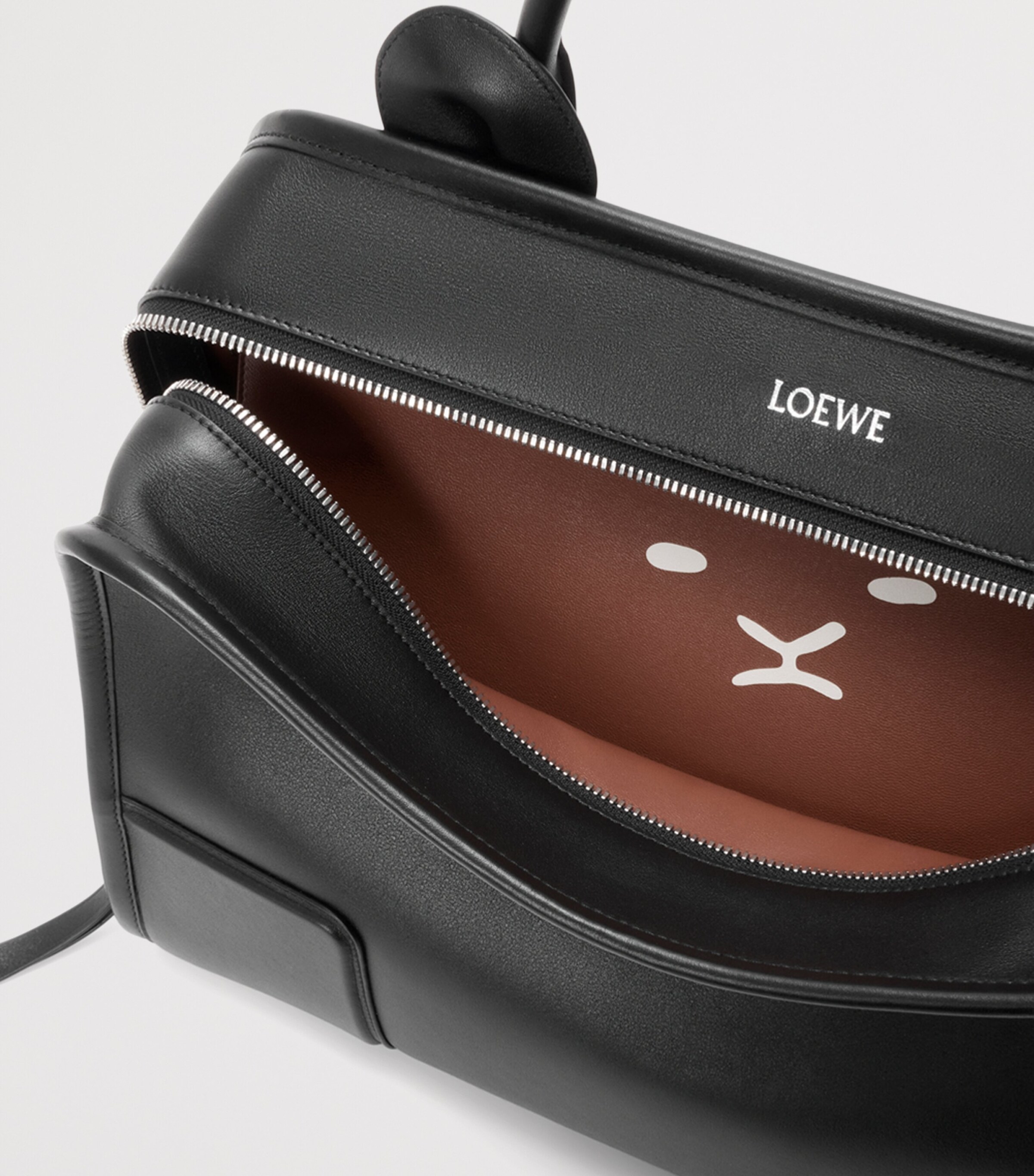 LOEWE Large Leather Amazona 180 Shoulder Bag Black Image 8