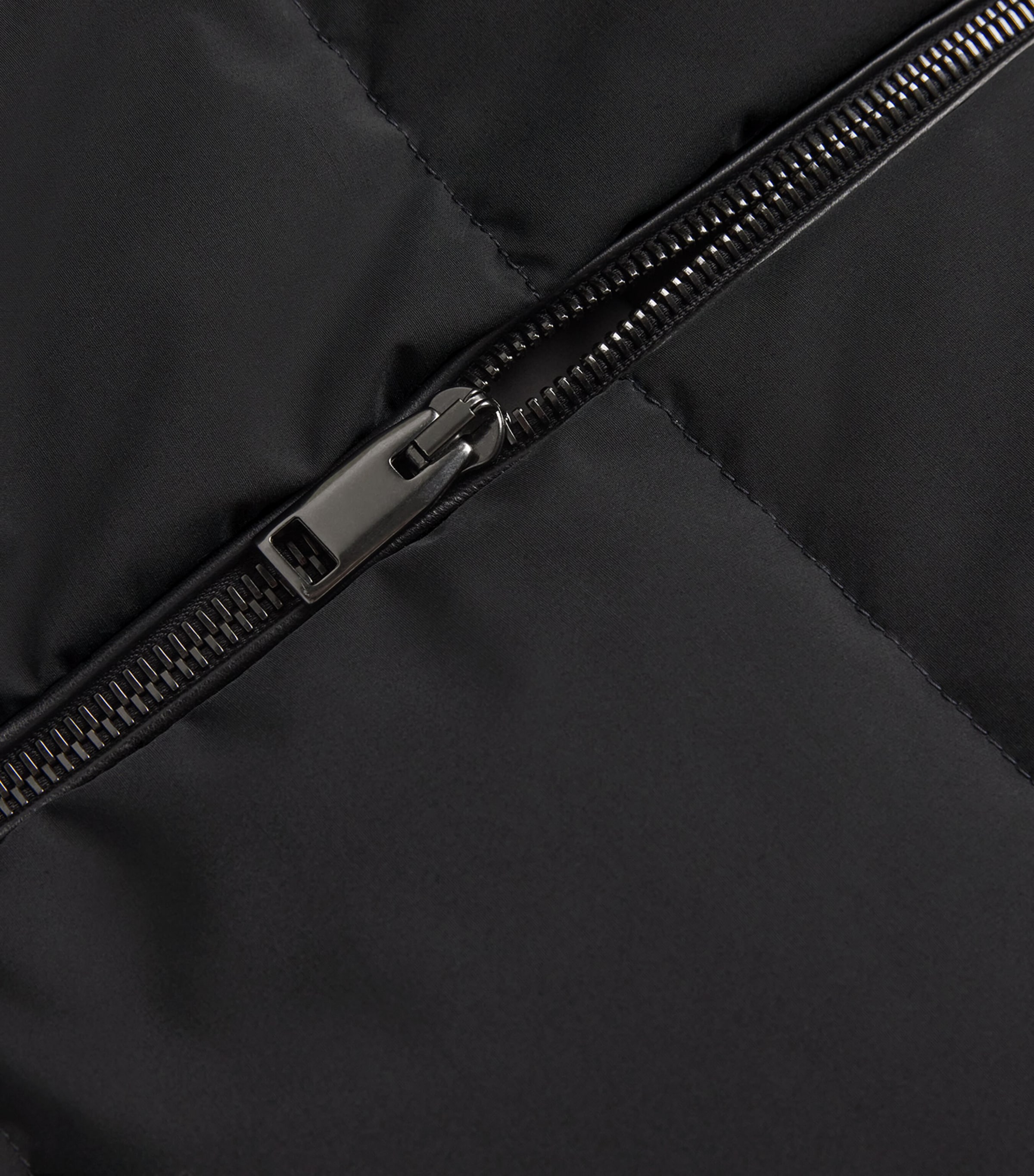 Down-Filled Gilet 1000 Image 5