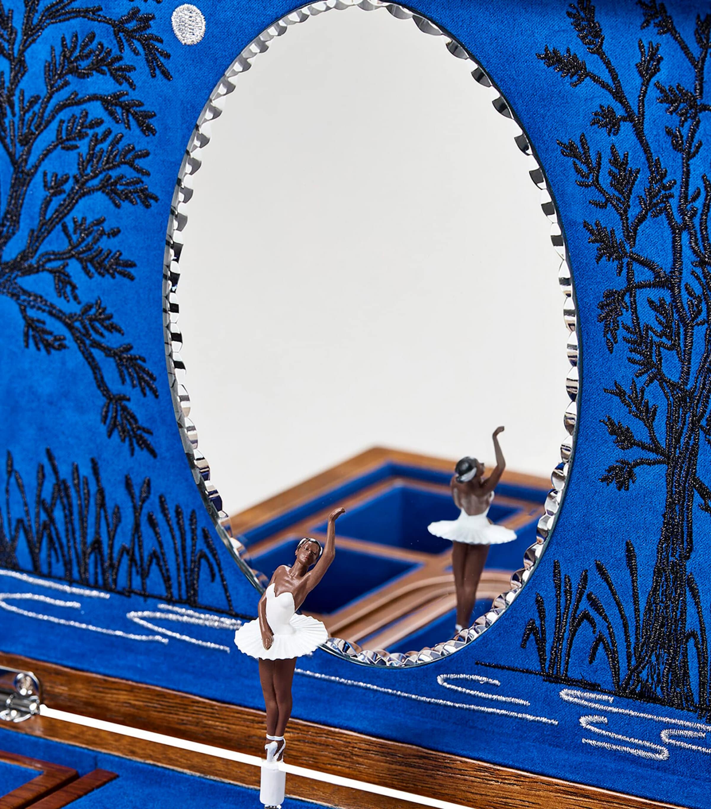 Ballet Musical Jewellery Box WALNUT Image 8