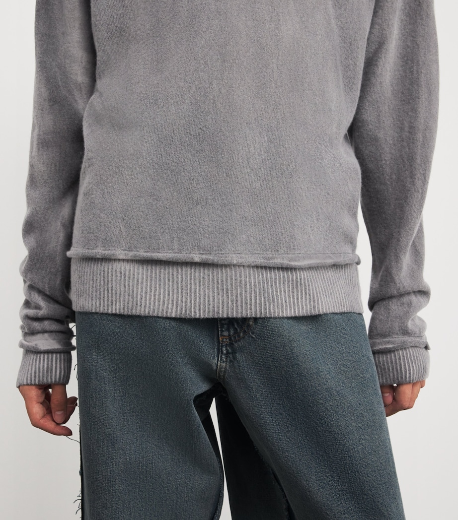 Merino Wool V-Neck Sweater GREY SPRAY CHERUB Image 6