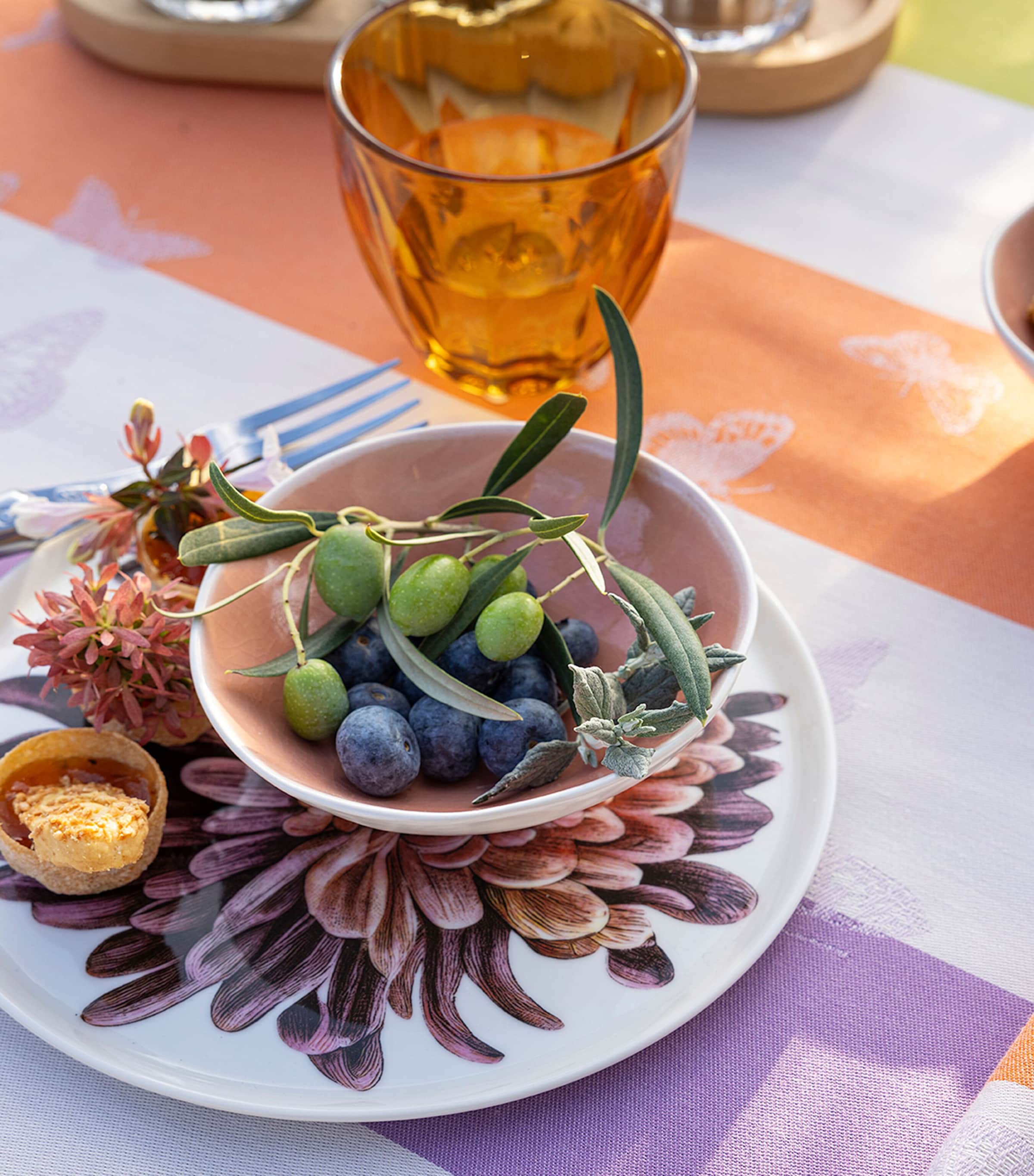 Coated Bal des Papillons Tablecloth (175cm x 250cm) PURPLE Image 2