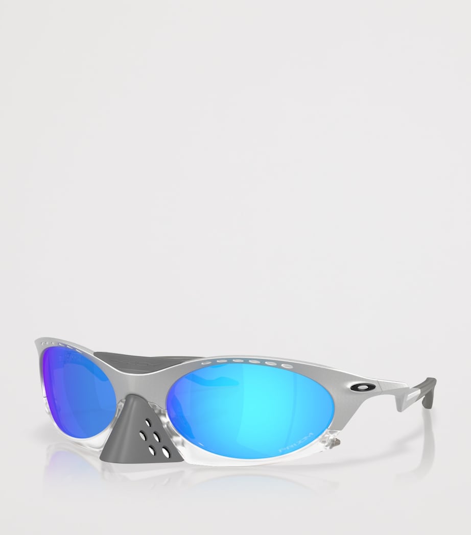 Oakley Plantaris Oval Sunglasses Silver Image 2