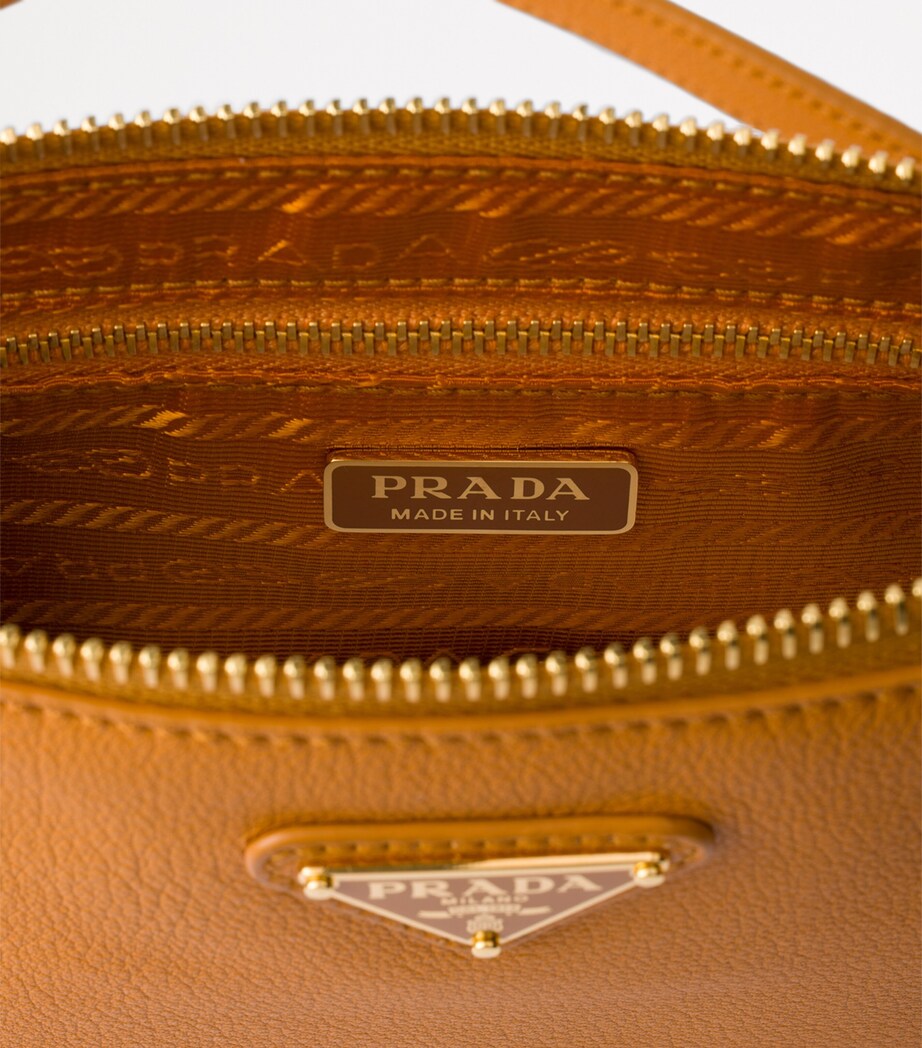 Leather Triangle Pouch F0287 Image 4