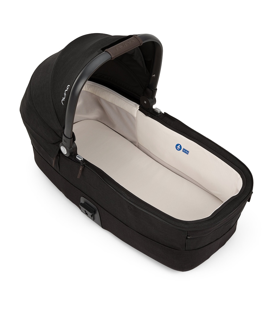 Nuna MIXX Carrycot Caviar Image 10