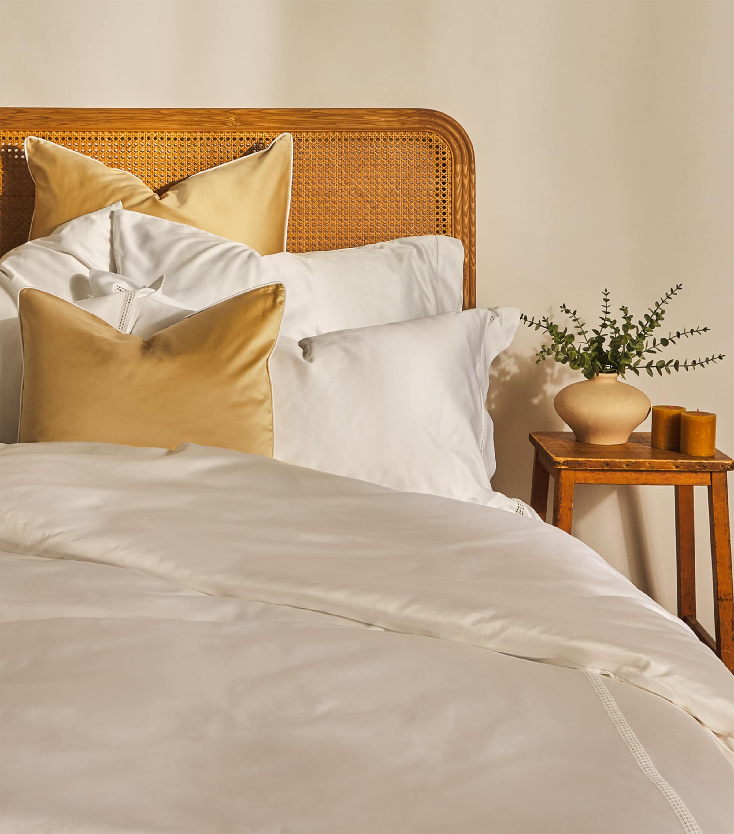 Celso De Lemos Egyptian Cotton Noa Square Cushion Cover (65cm x 65cm) | Home Furnishings | Cushions | Bedding | Designers | Celso De Lemos | Bed Linens & Sets
