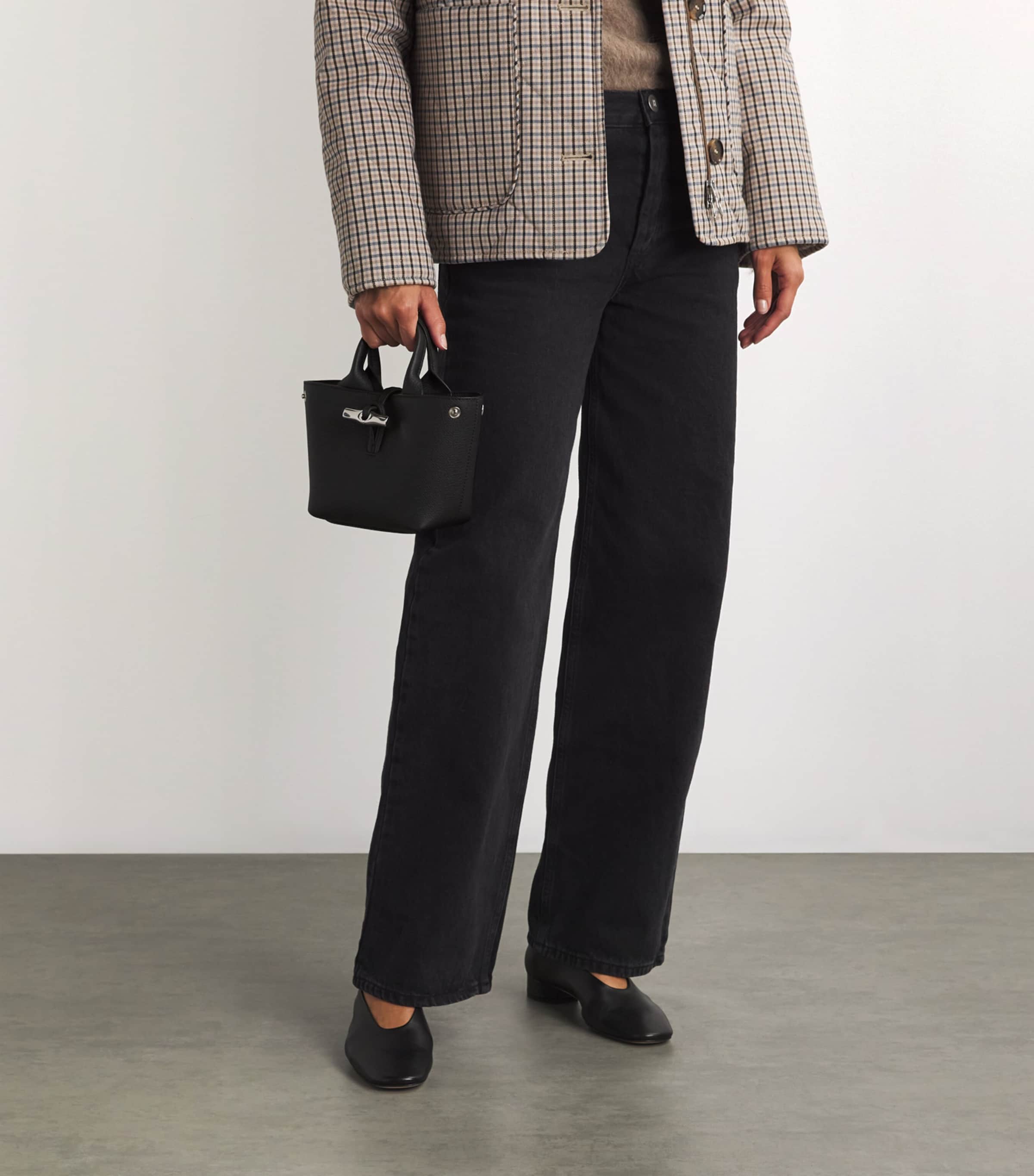 Extra Small Leather Le Roseau Top-Handle Bag 001 BLACK Image 5