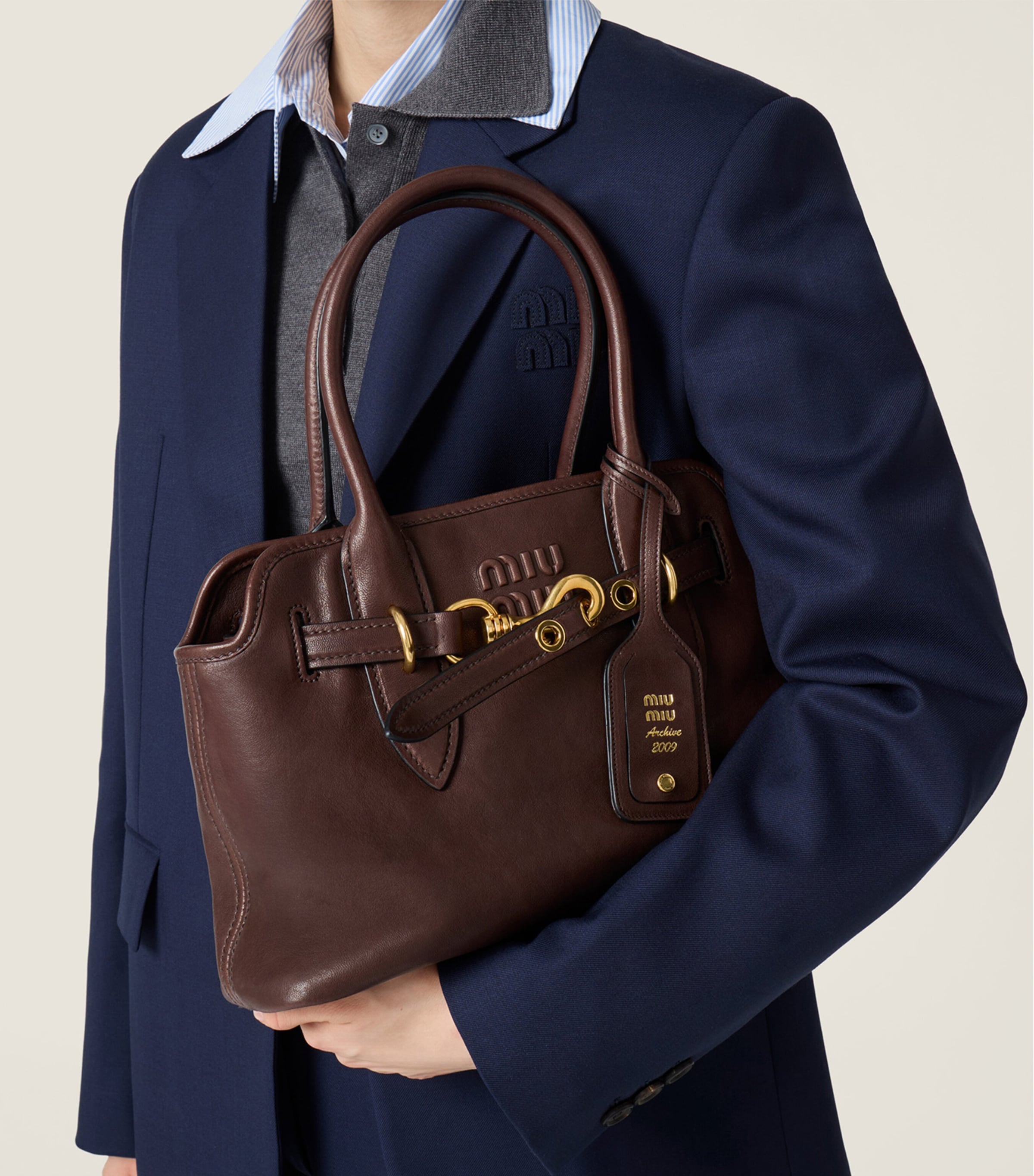 Nappa Leather Aventure Top-Handle Bag F0NBL Image 5