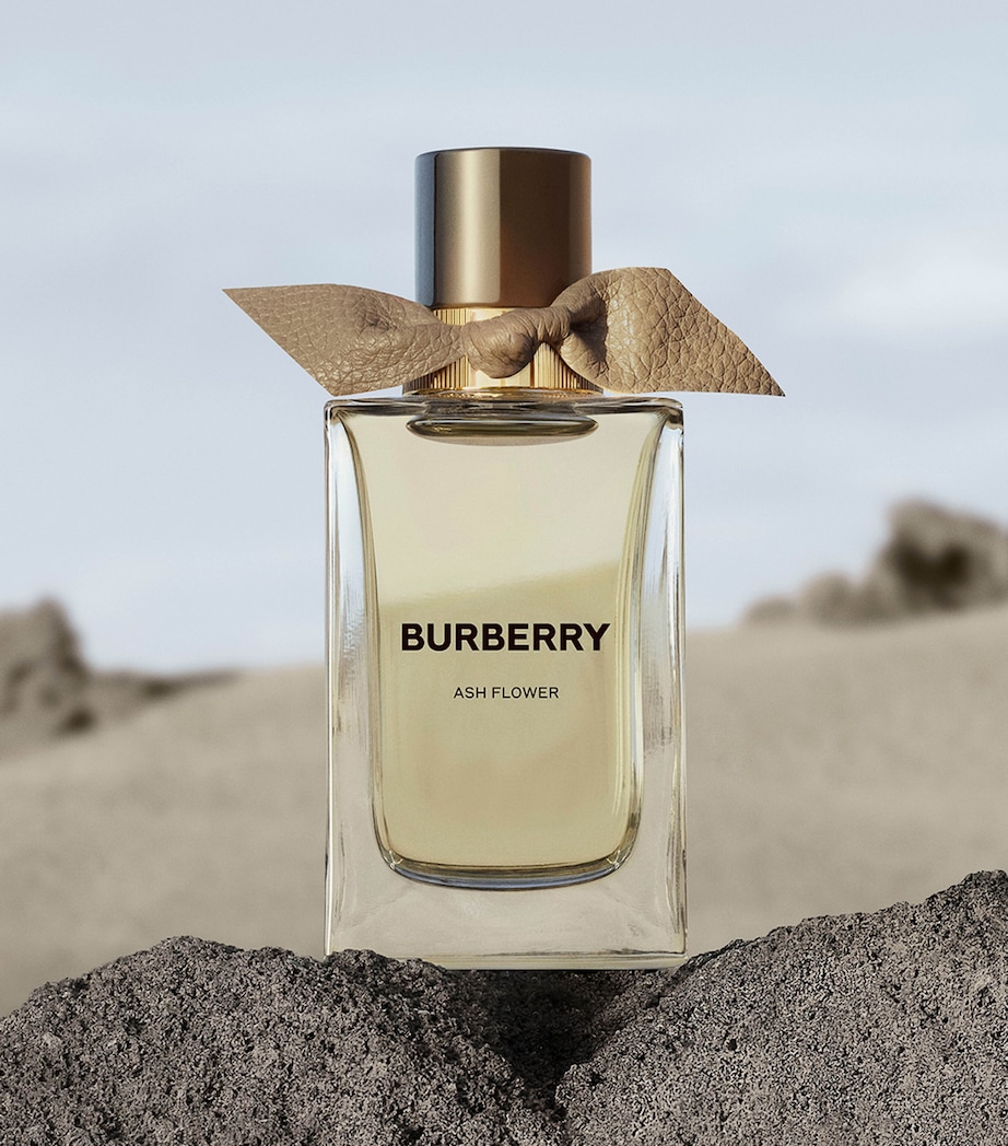 Burberry Botanicals Ash Flower Eau de Parfum (100ml) Image 2