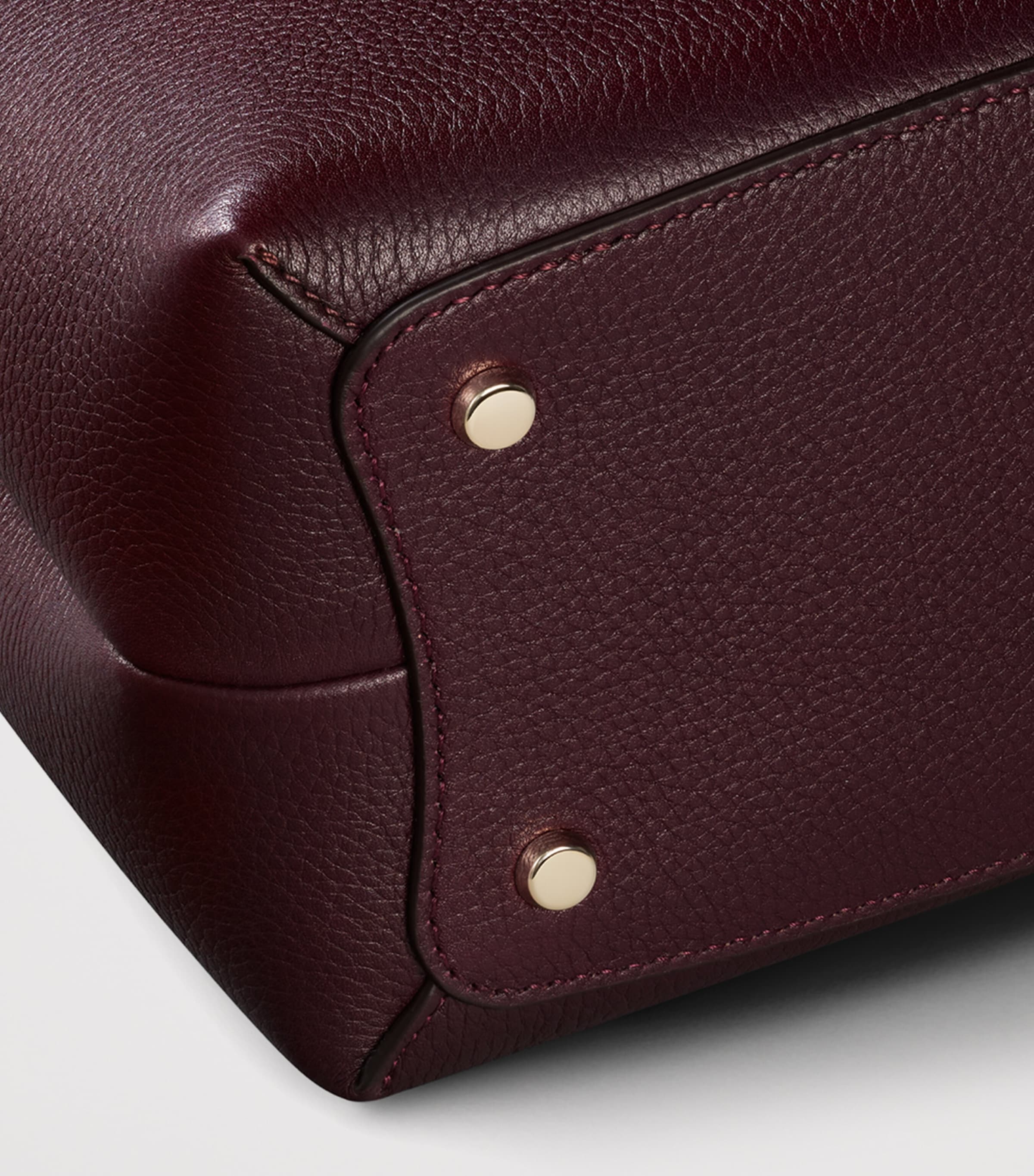 Small Panthère de Cartier Top-Handle Bag GRAPE Image 2