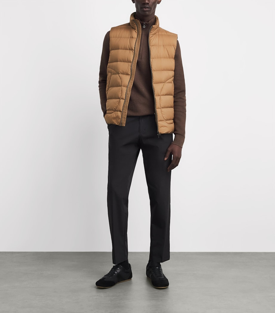 Herno Mens Down Quilted Gilet Cammello Image 2