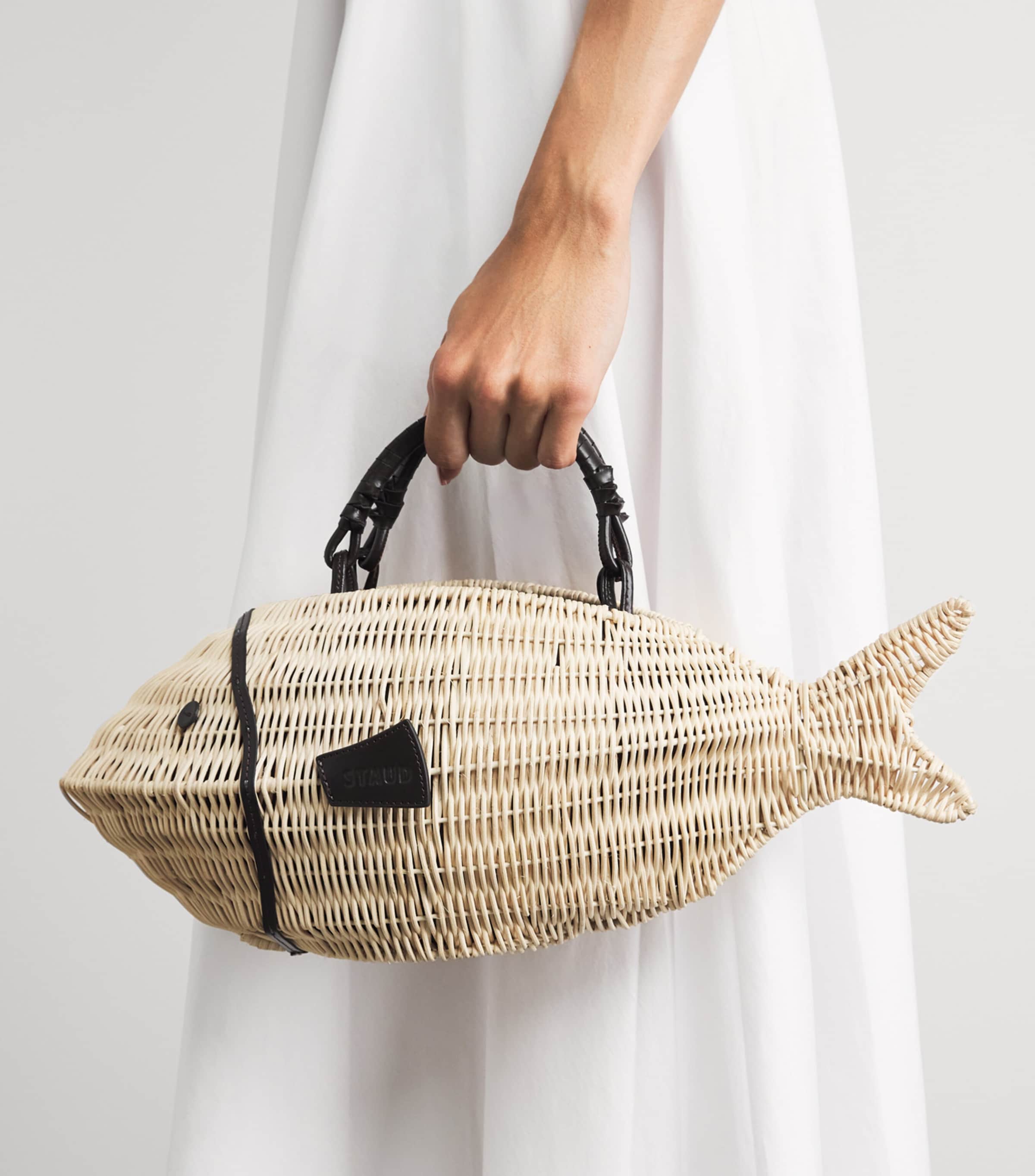 STAUD Wicker Cleo Fish Top-Handle Bag Nat Natural Image 4