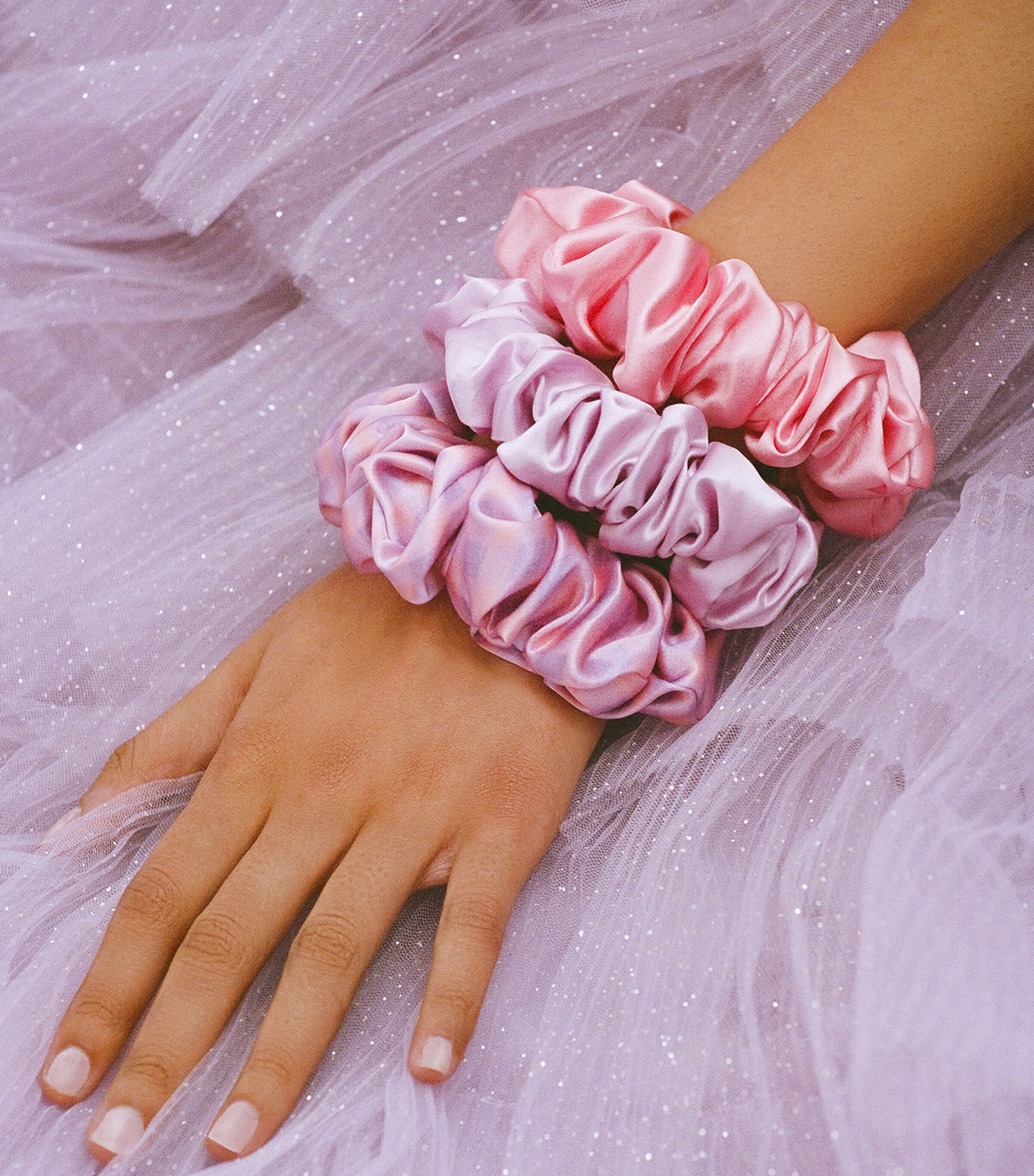 Mulberry Silk Large Scrunchies (Set of 3) BELLEFLOWER Image 4