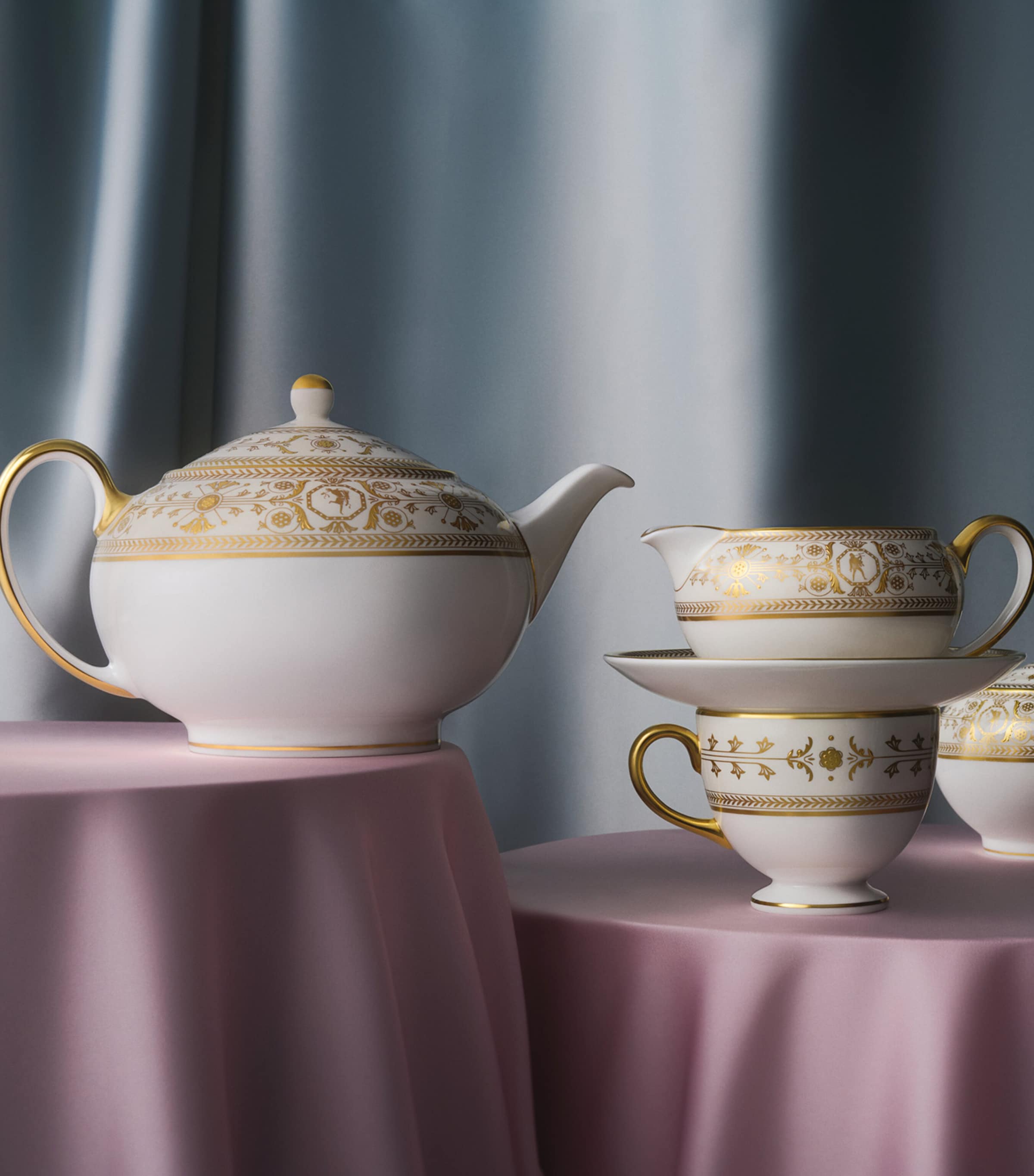 Bone China Bacchus Creamer and Sugar Set PINK Image 6