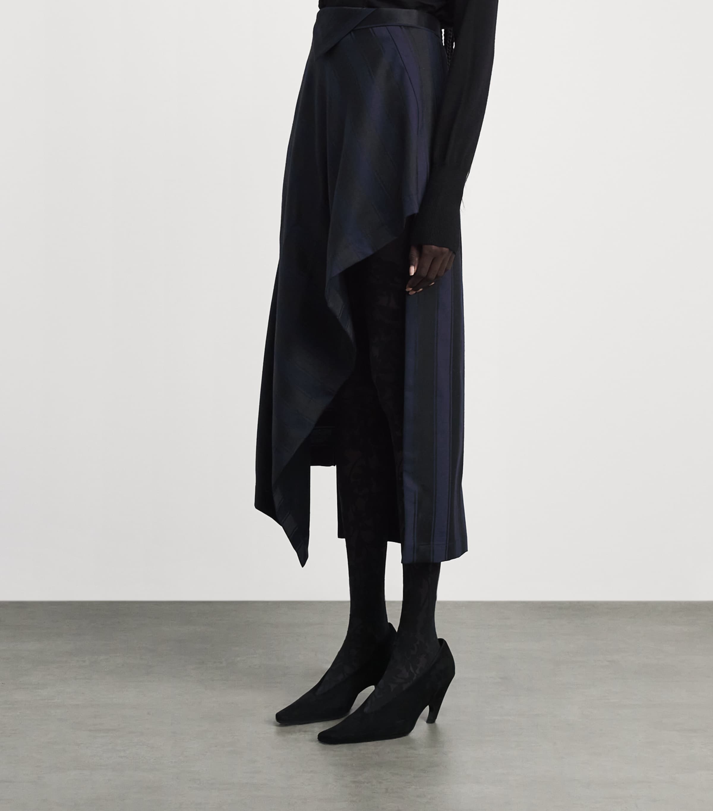 Vivienne Westwood Womens Virgin Wool Stripe Cassandre Midi Skirt Blu/blk Image 4