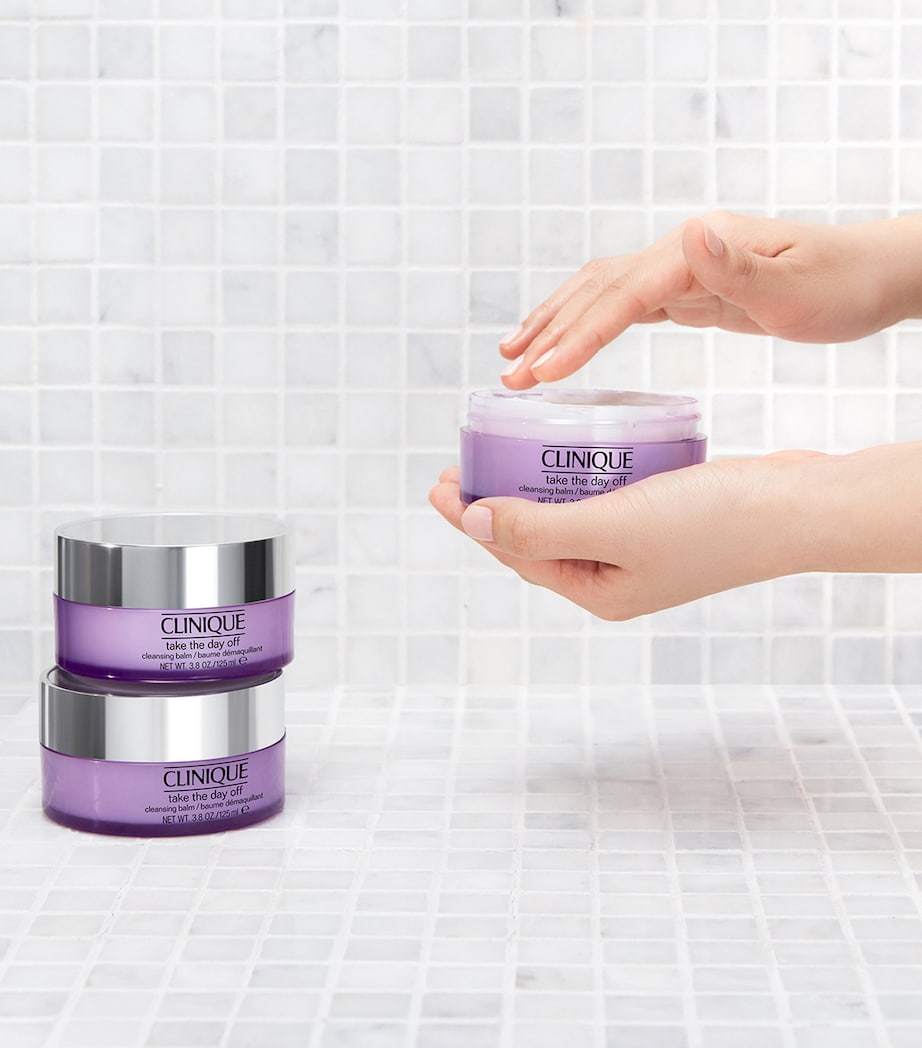 Take The Day Off Cleansing Balm (125ml) NO COLOUR Image 2