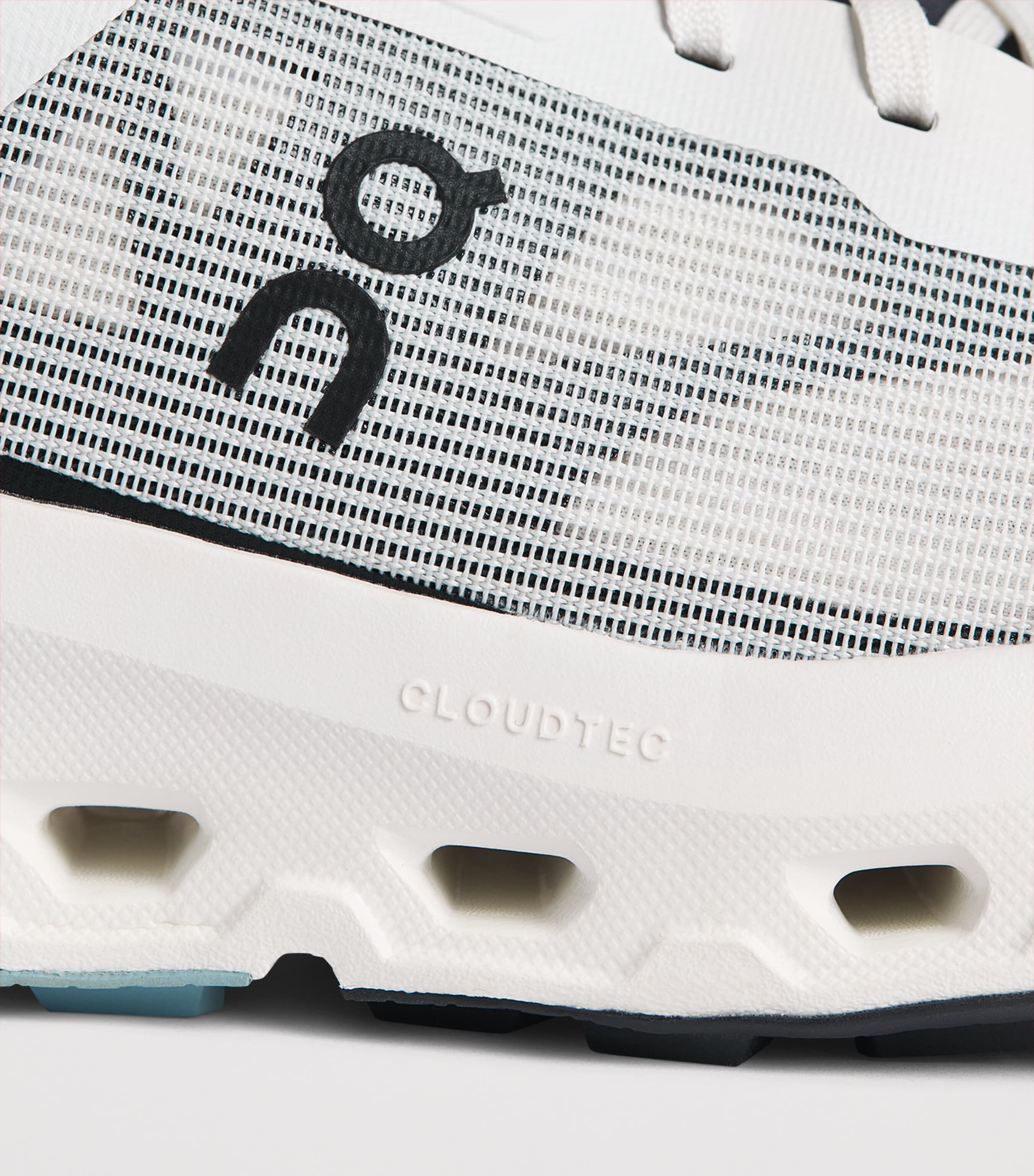 On Mens Cloudvista 3 Trainers Ivory | Wash Image 7