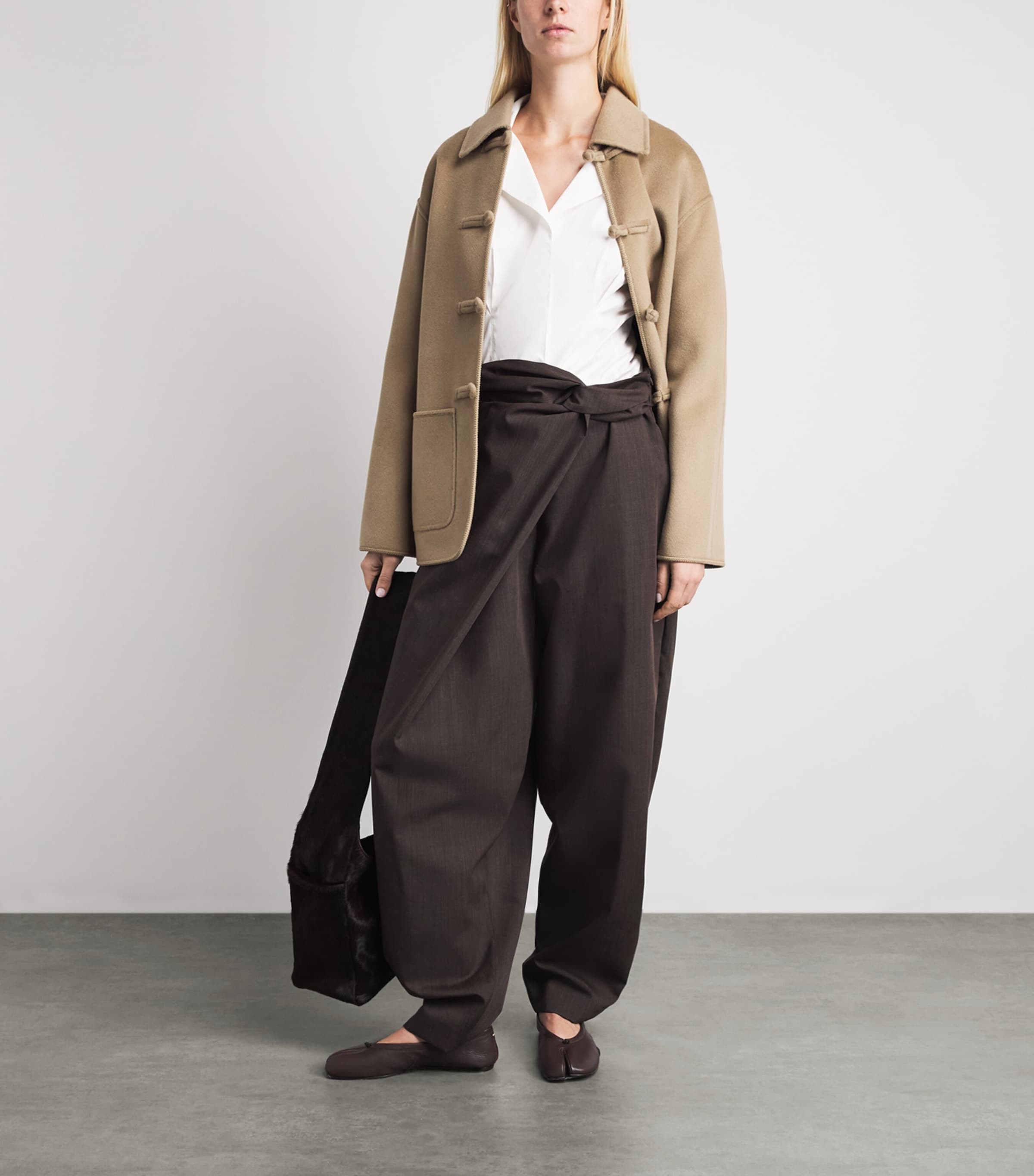 Róhe Womens Wool Double-Faced Coat Desert Brown Image 2